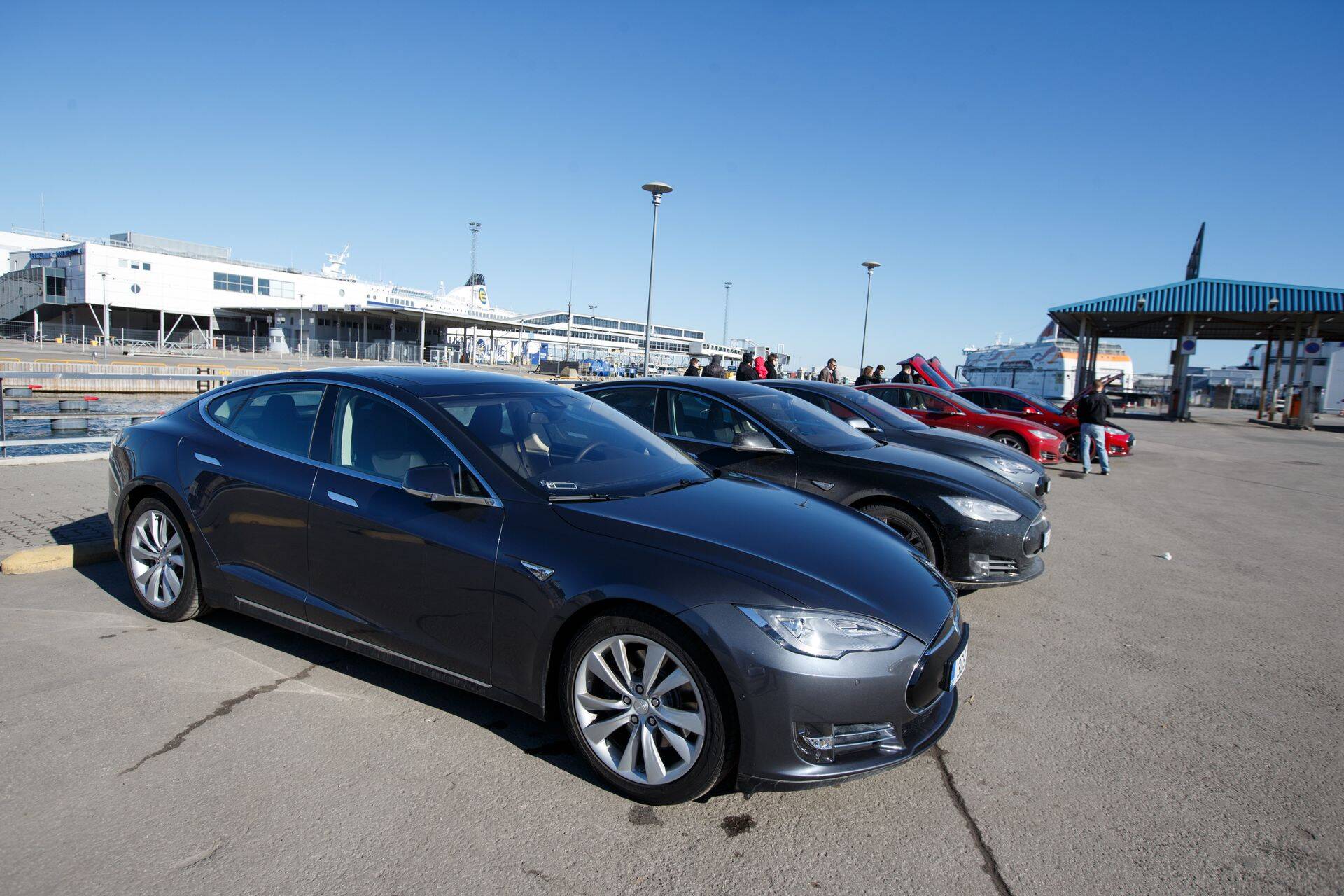 Tesla on maailma üks tuntumaid elektriautosid, Eestis on isegi Tesla fänniklubi.