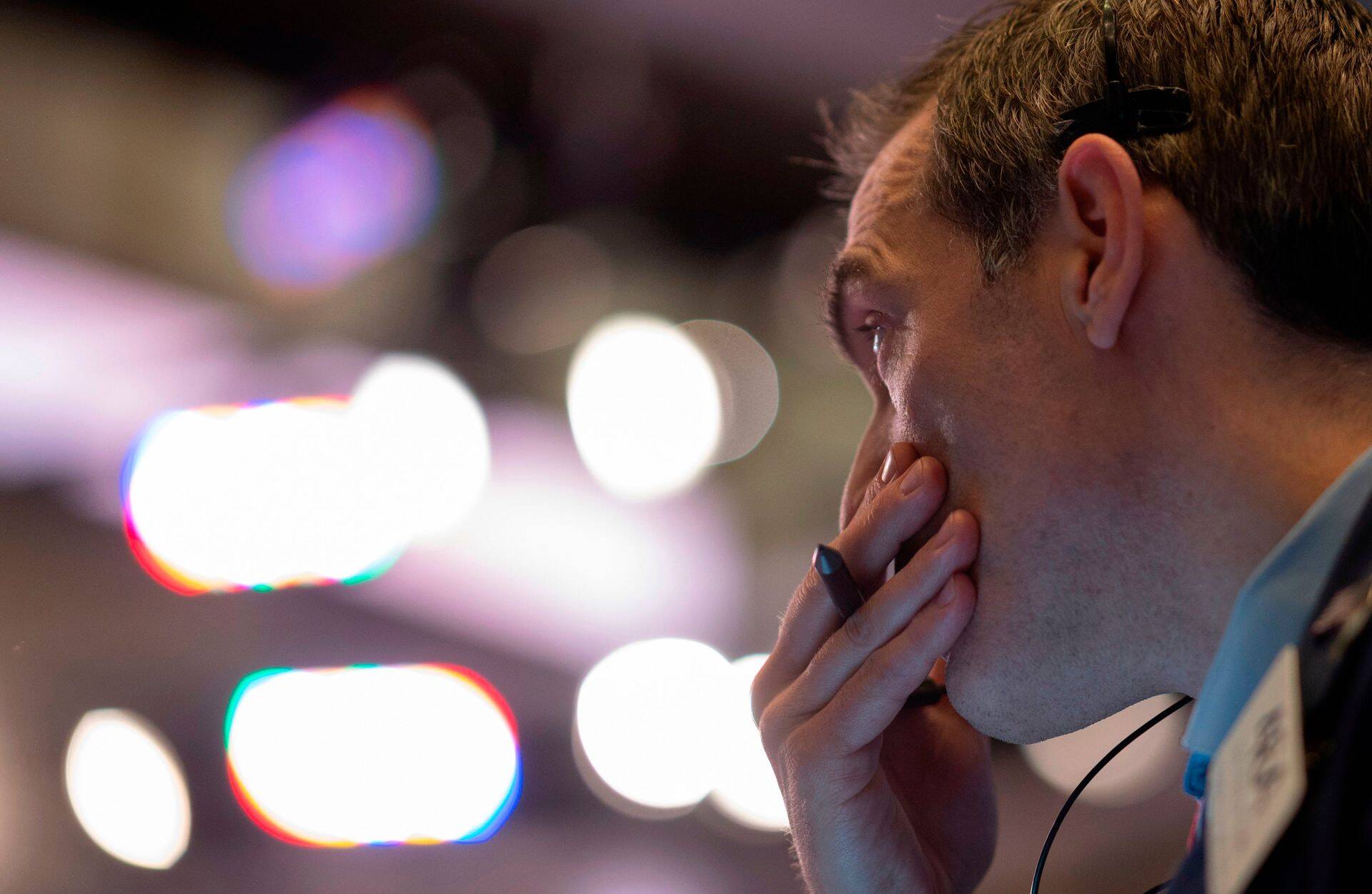 Kauplejad New Yorgi börsil 27. veebruaril, kui turgudel kestis mitmendat päeva langus.