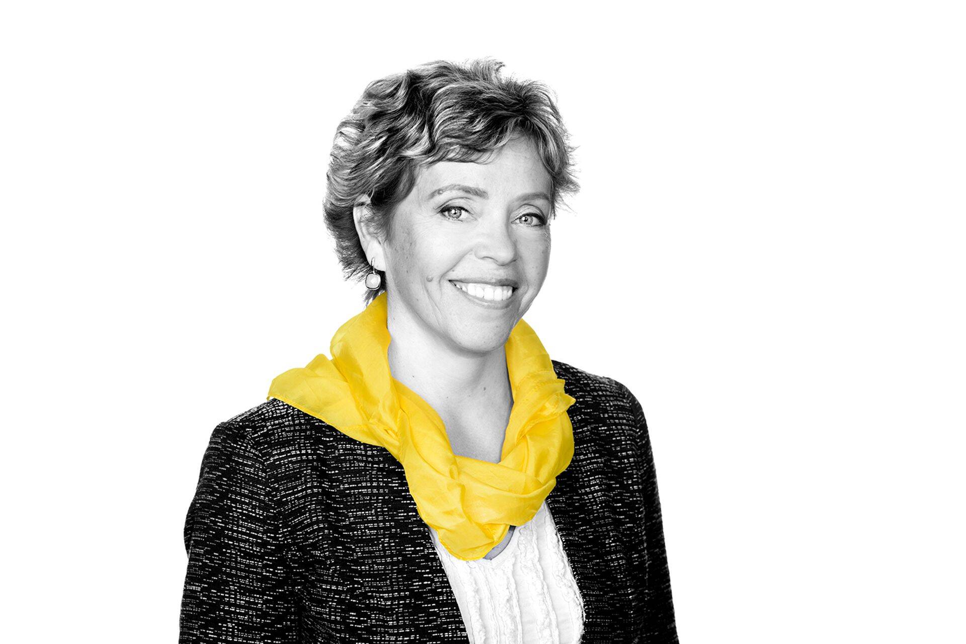 Marina Hodus, Uus Maa Kinnisvarabüroo kutseline maakler