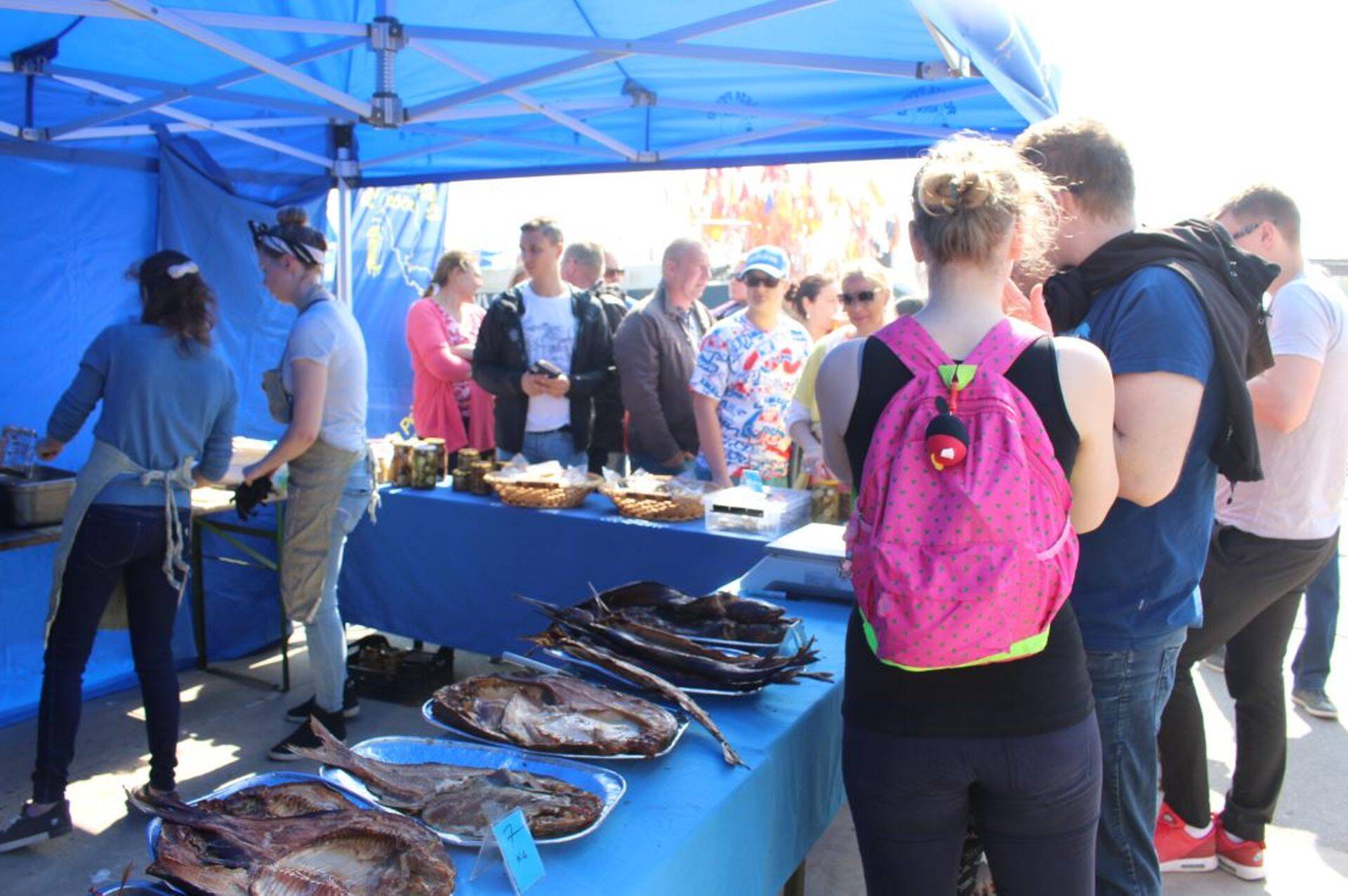 Kala- ja lihatoodetele kehtivad kauplustes ranged nõuded. Miks laatadel nii pole?