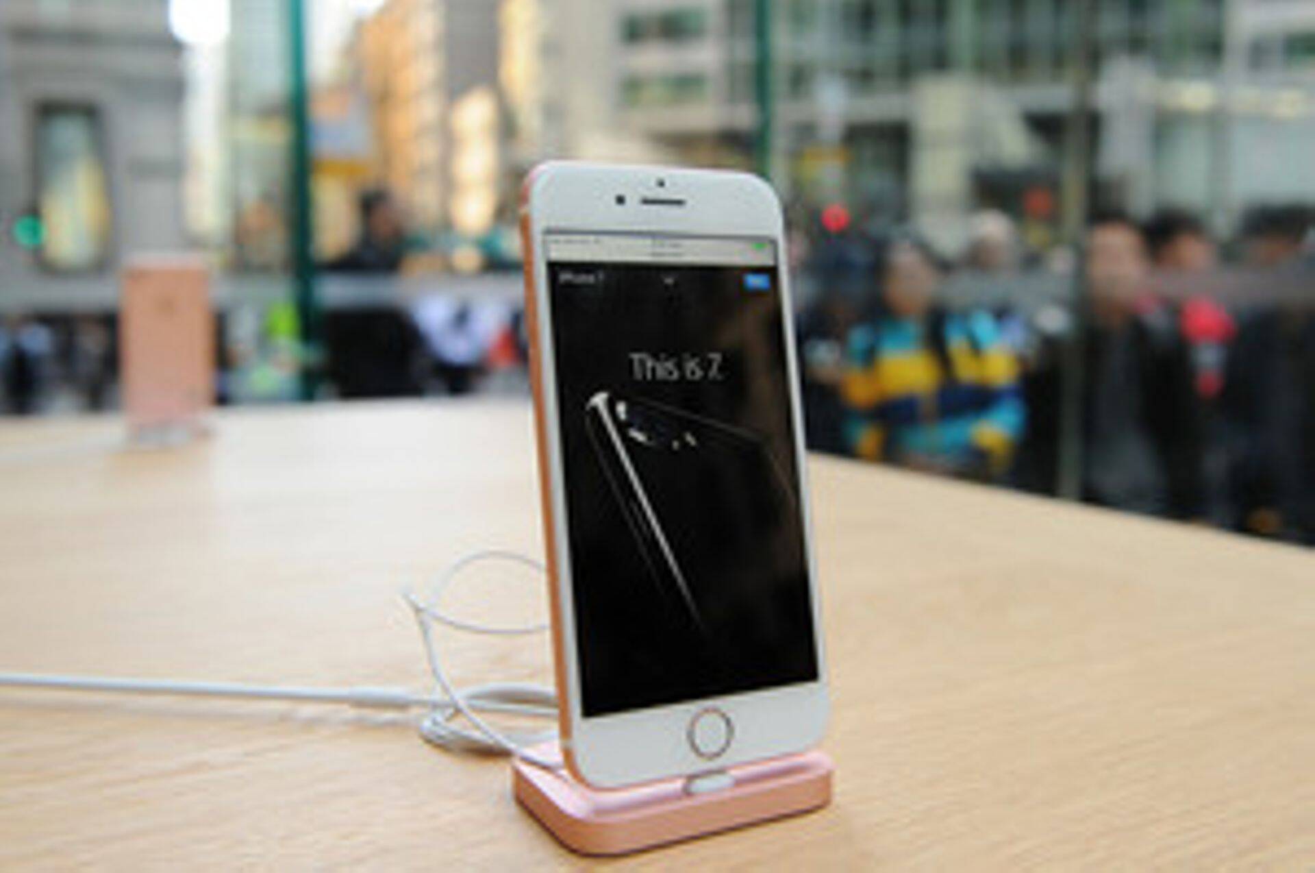 iPhone on indialaste jaoks veel liiga kallis