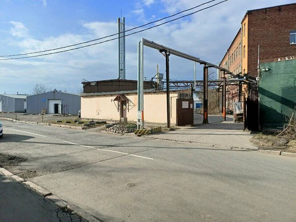 За этой проходной находится производство «Анлес». Санкт-Петербург, Железнодорожный проспект, 45Д.