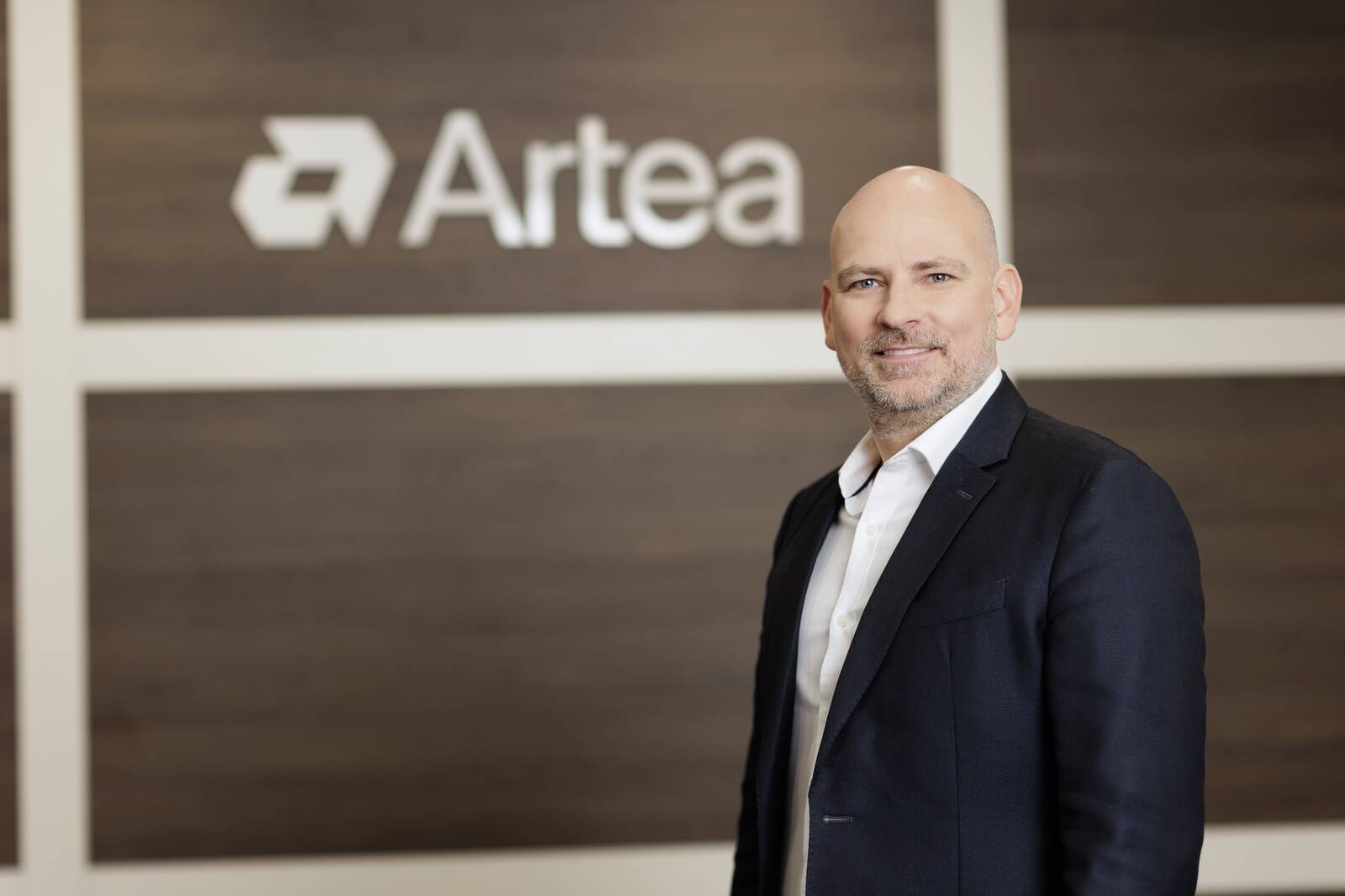 Artea bankase juhatuse liige ja investeeringute divisjoni juht Tomas Varenbergas: „Me ei loo väärtust ainult täna, vaid ehitame süsteemselt üles platvormi ka homse kasvu jaoks. Artea on meie lubadus teha asju targalt, paindlikult ja kindlalt.“