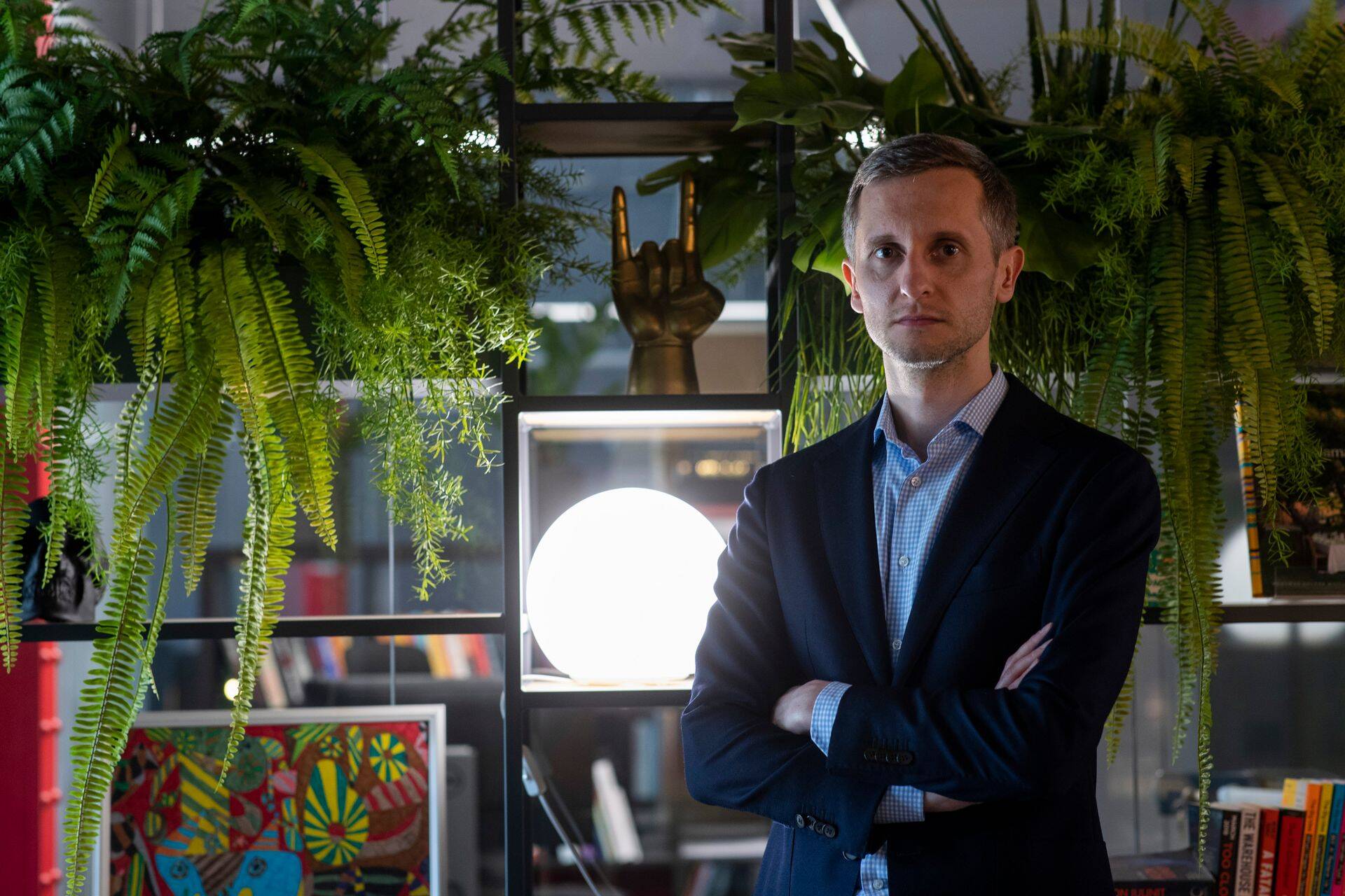 Jan Plaan tõdeb, et idufirma juhtimine on hoopis midagi muud kui tavapärase ettevõtte juhtimine. Praegu juhib ta Rahva Raamatut.