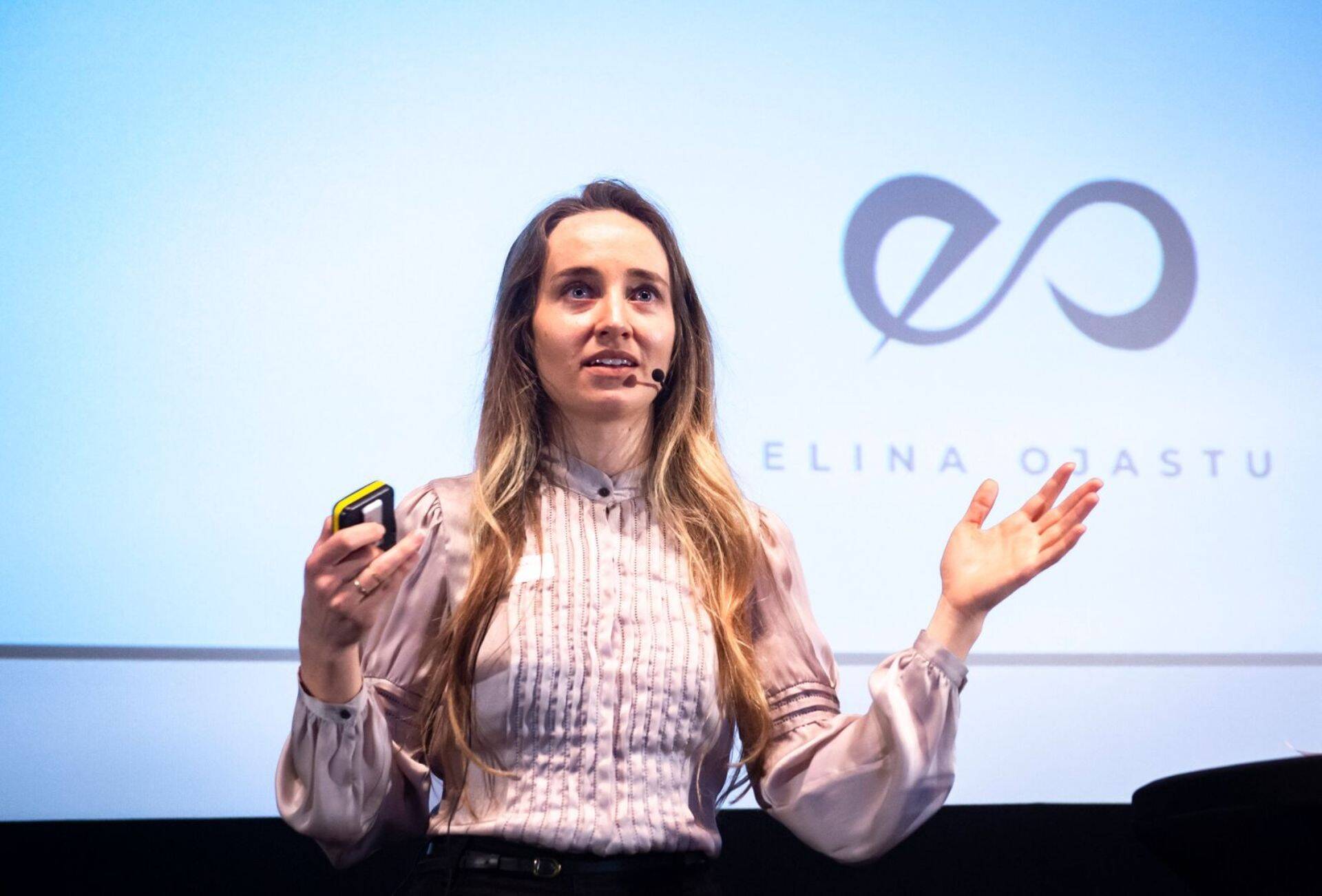 Koolitaja ja teenindustreener Elina Ojastu.