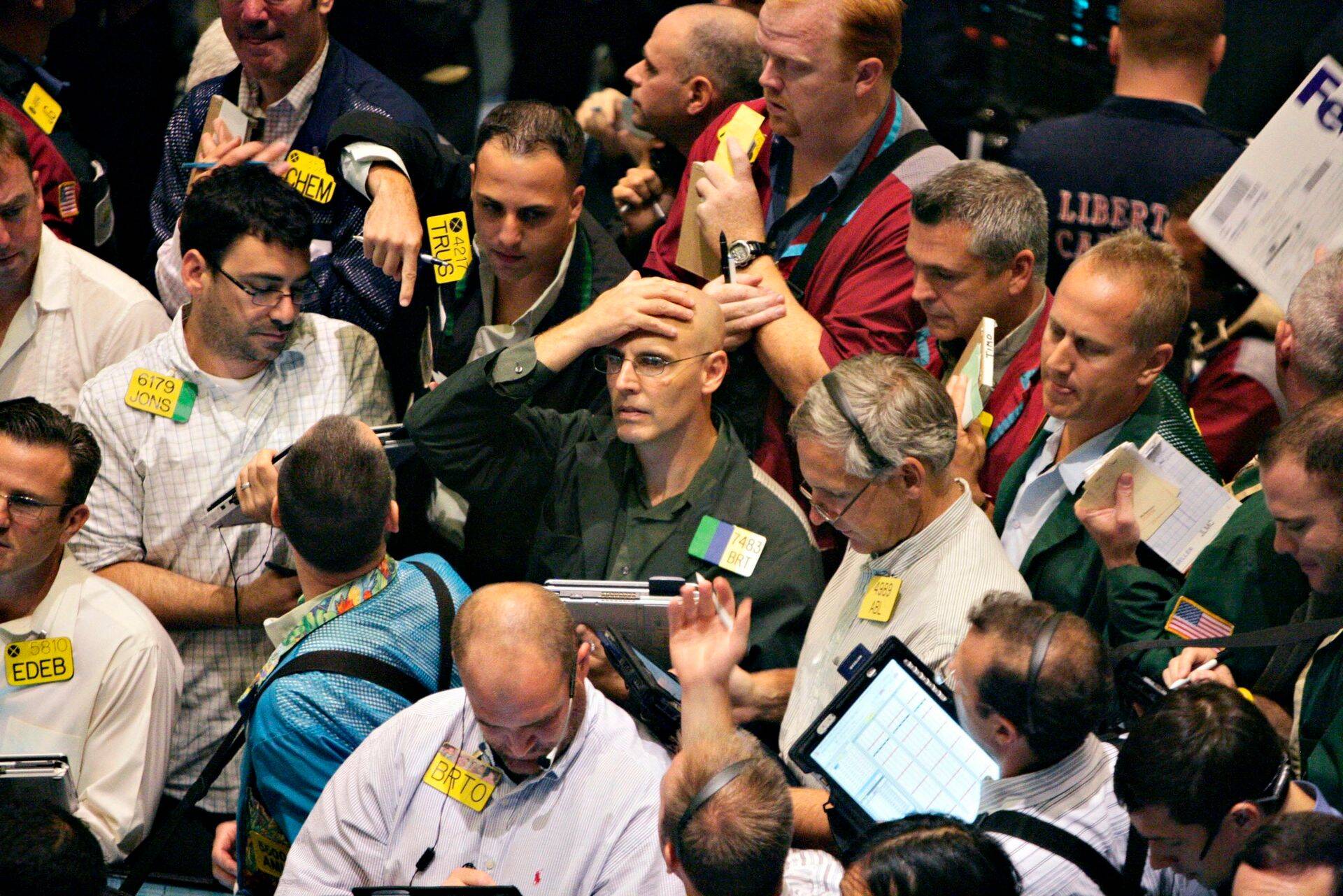 Kauplejad New Yorgi börsil 15. septembril 2008, kui toornafta hind langes seitsme kuu madalaimale tasemele ja bensiini hind kukkus pärast Lehman Brothersi pankroti väljakuulutamist.