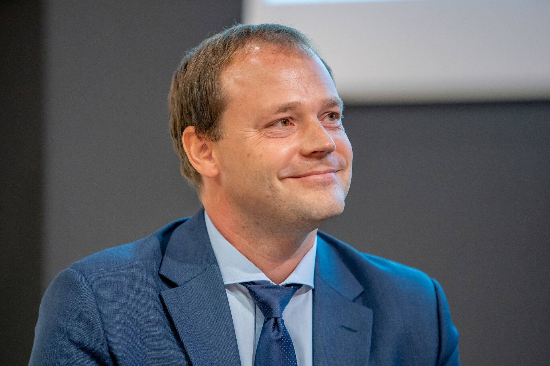 Riigikogus moodustatud e-Eesti toetusrühma esimeheks valiti Arto Aas.
