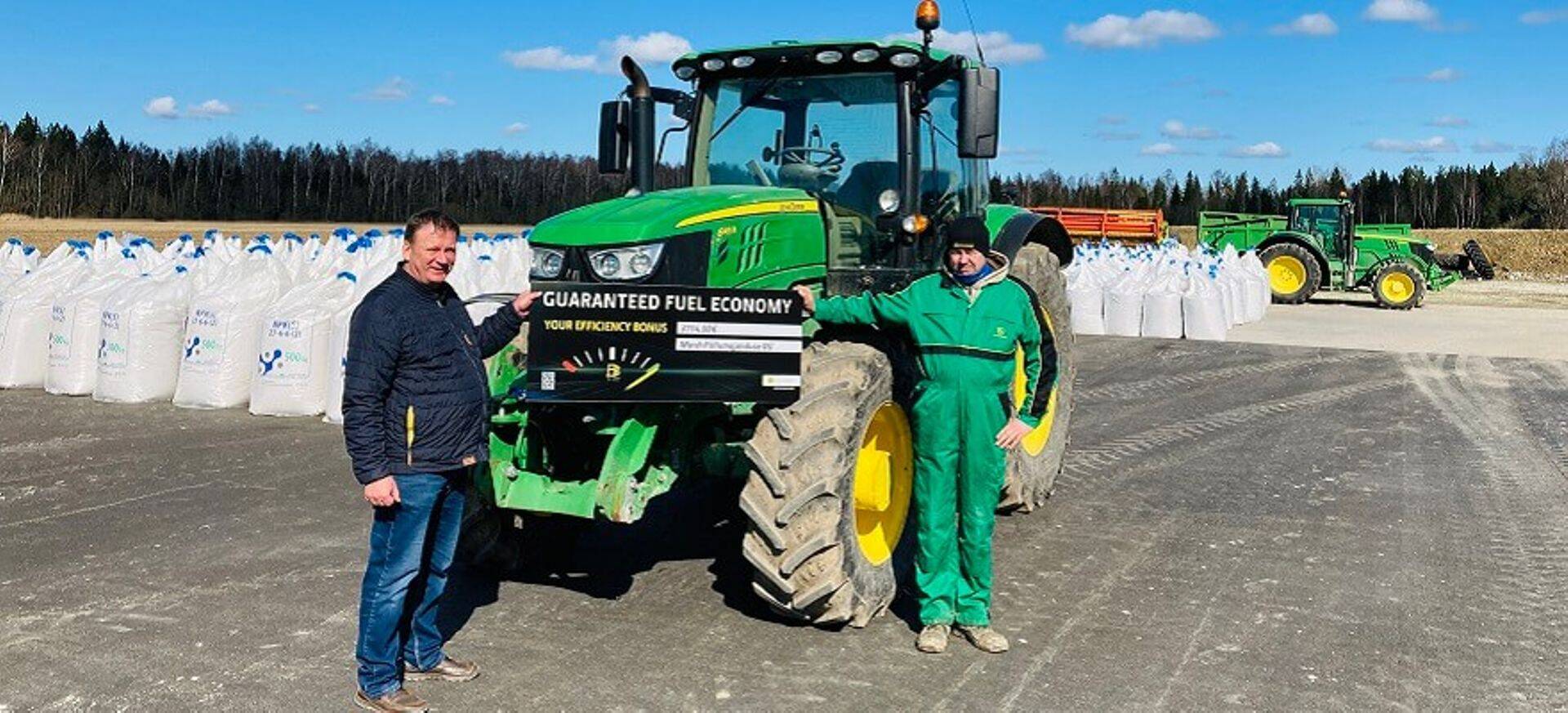 Tänu JDLink telemaatika andmetele on maaletoojal ligipääs masina jõudluse üksikasjadele.