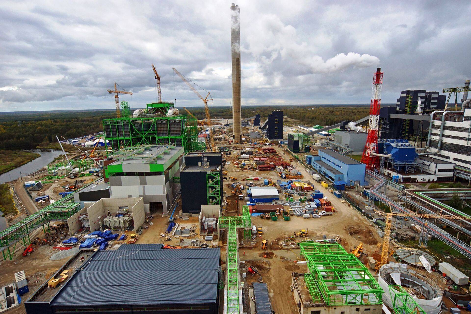 Строительство электростанции в Аувере