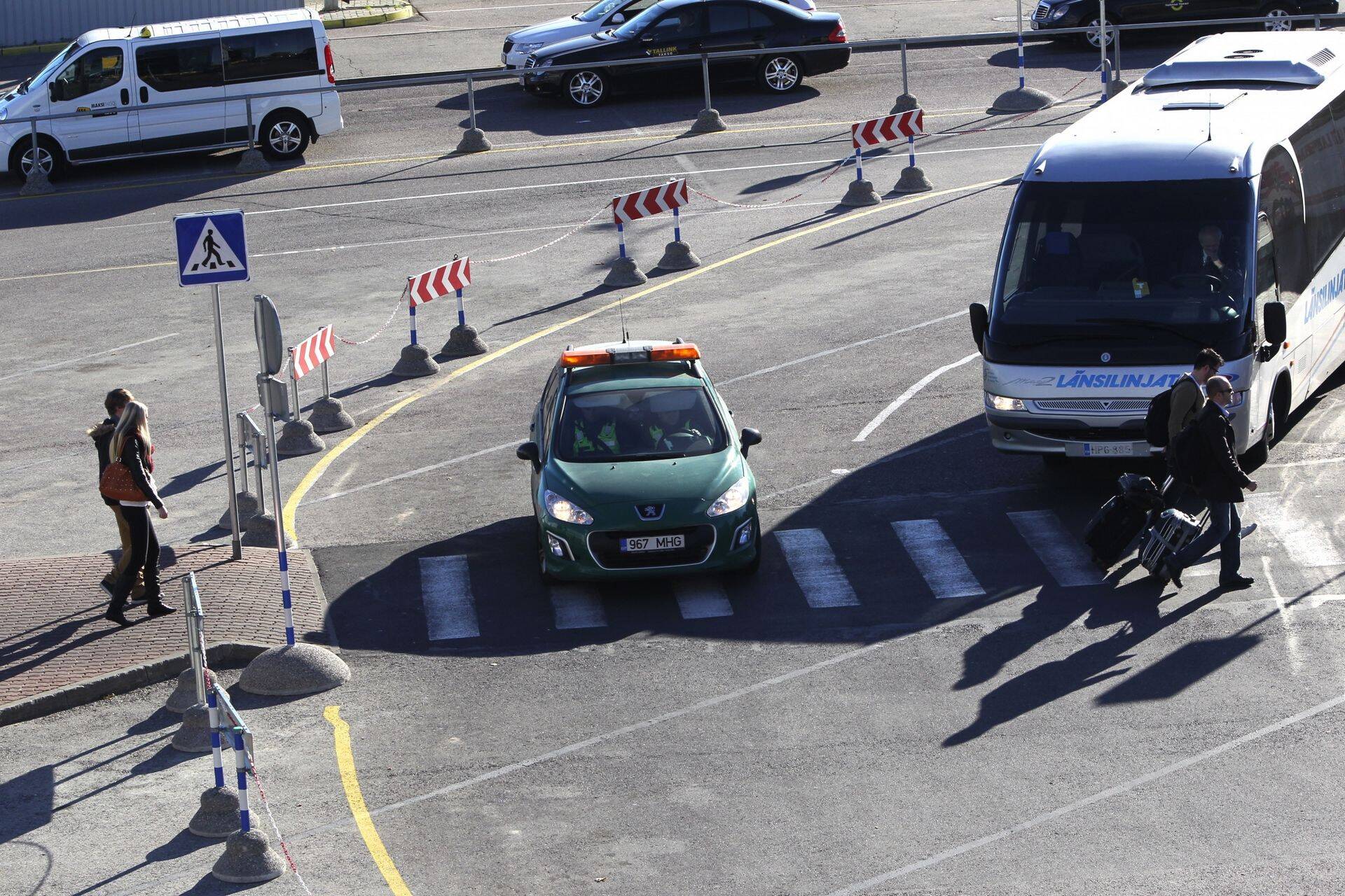 MUPO sadamas piraattaksosid kontrollimas.