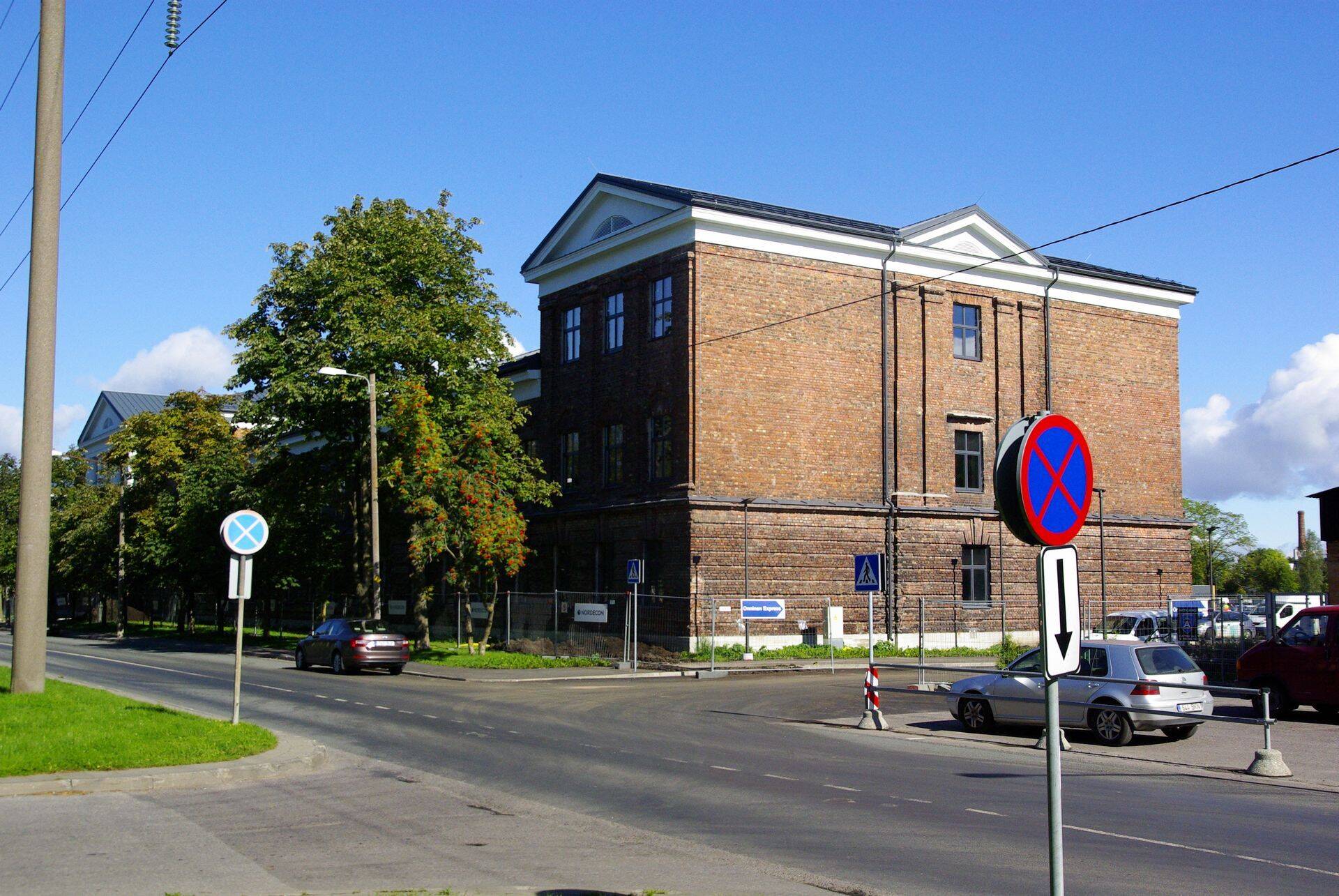 Et vana hoone saaks väärikalt renoveeritud, oli vaja asjalikku projektimeeskonda ning arendaja sõnul need nii Nordeconi kui PIN Arhitektide tiimiga ka leiti.