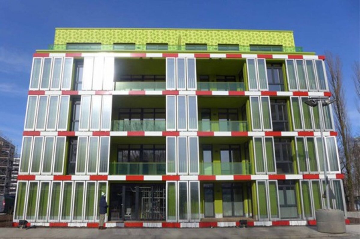 Bi q. Фасад с водорослями. Дома из водорослей. Зеленый дом в Германии. Жилой дом в Германии с водорослями.