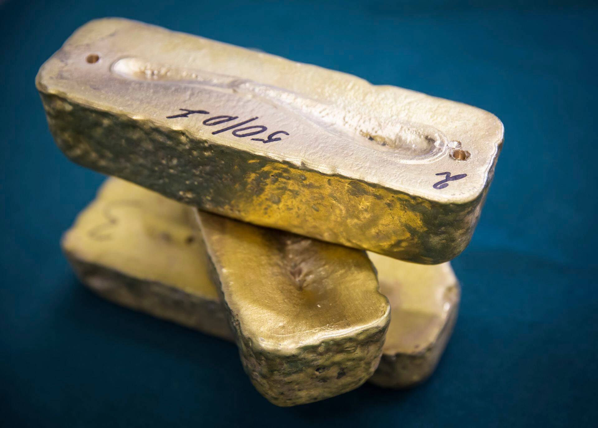 Kulla hind langeb, kuna Föderaalreserv võib õige pea intressimäärasid tõsta.