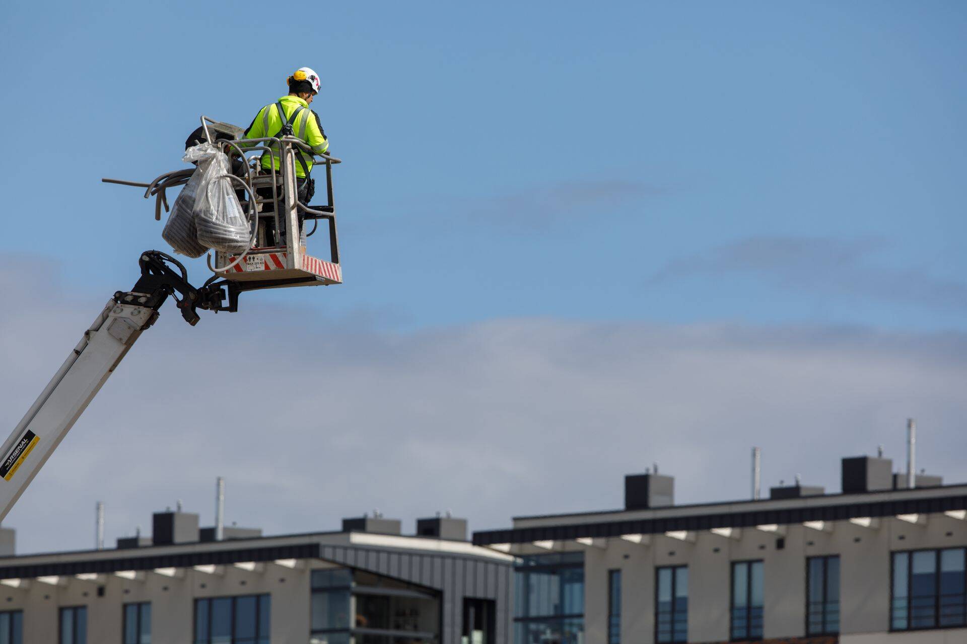 Merko Ehitust vedav Andres Trink näeb ehitusturul spekulatiivse hinnatõusu mõju, mis viib senist hinnatõusu veel kõrgemale. Fotol Merko Ehituse kinnisvaraarendus Tallinnas Veerenni kvartalis.
