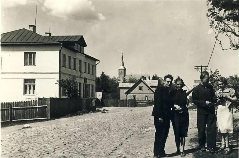 Jüri Balderi uus kauplusehoone Kadrina keskuses.