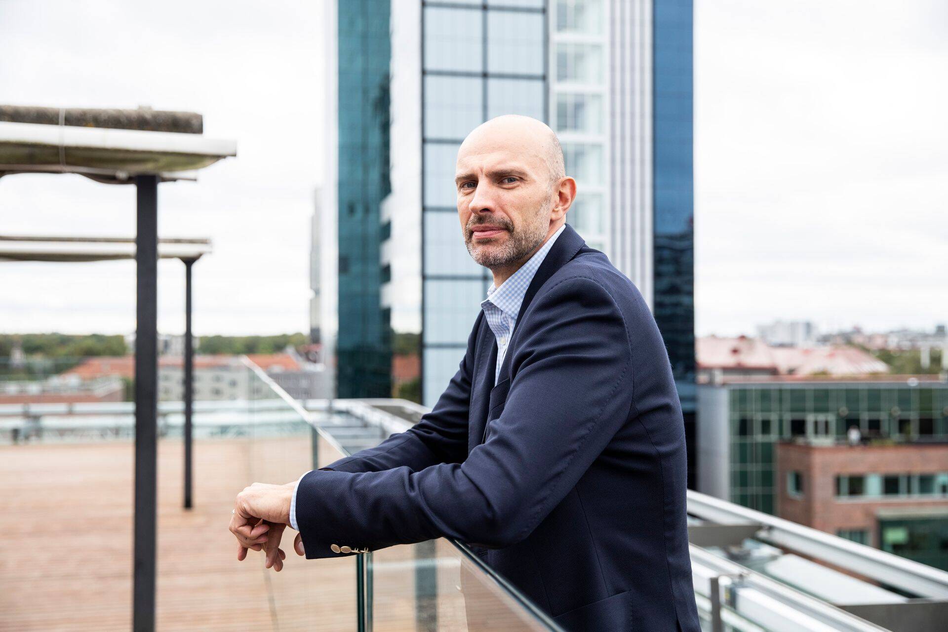 Ведущий партнер Superia Corporate Finance Хенрик Игаста считает, что Blackstone рассматривала возможность выхода из Luminor через биржу.