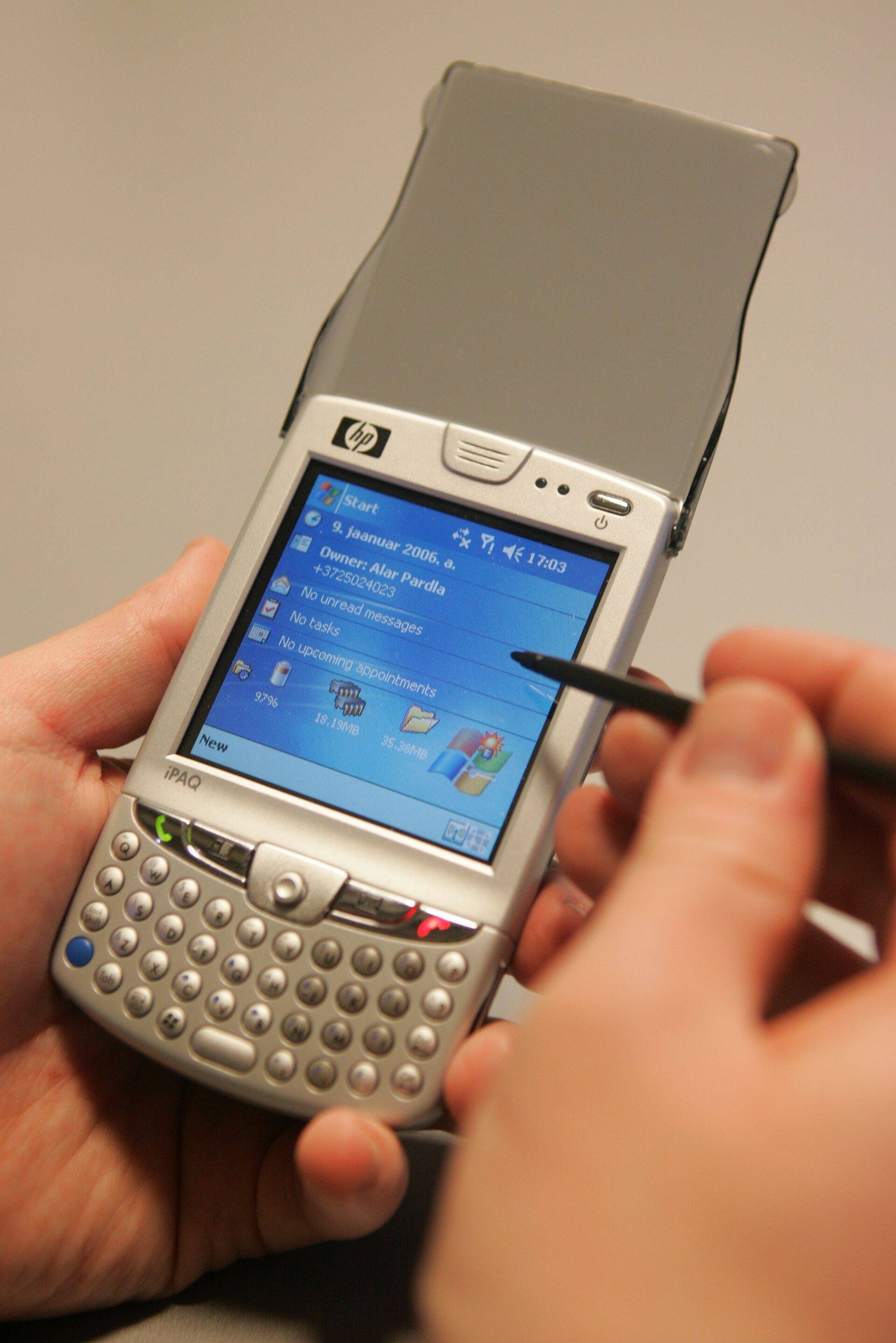 Andmekaitse hoiatab mobiiltelefonide jälgimise eest kaubanduskeskustes