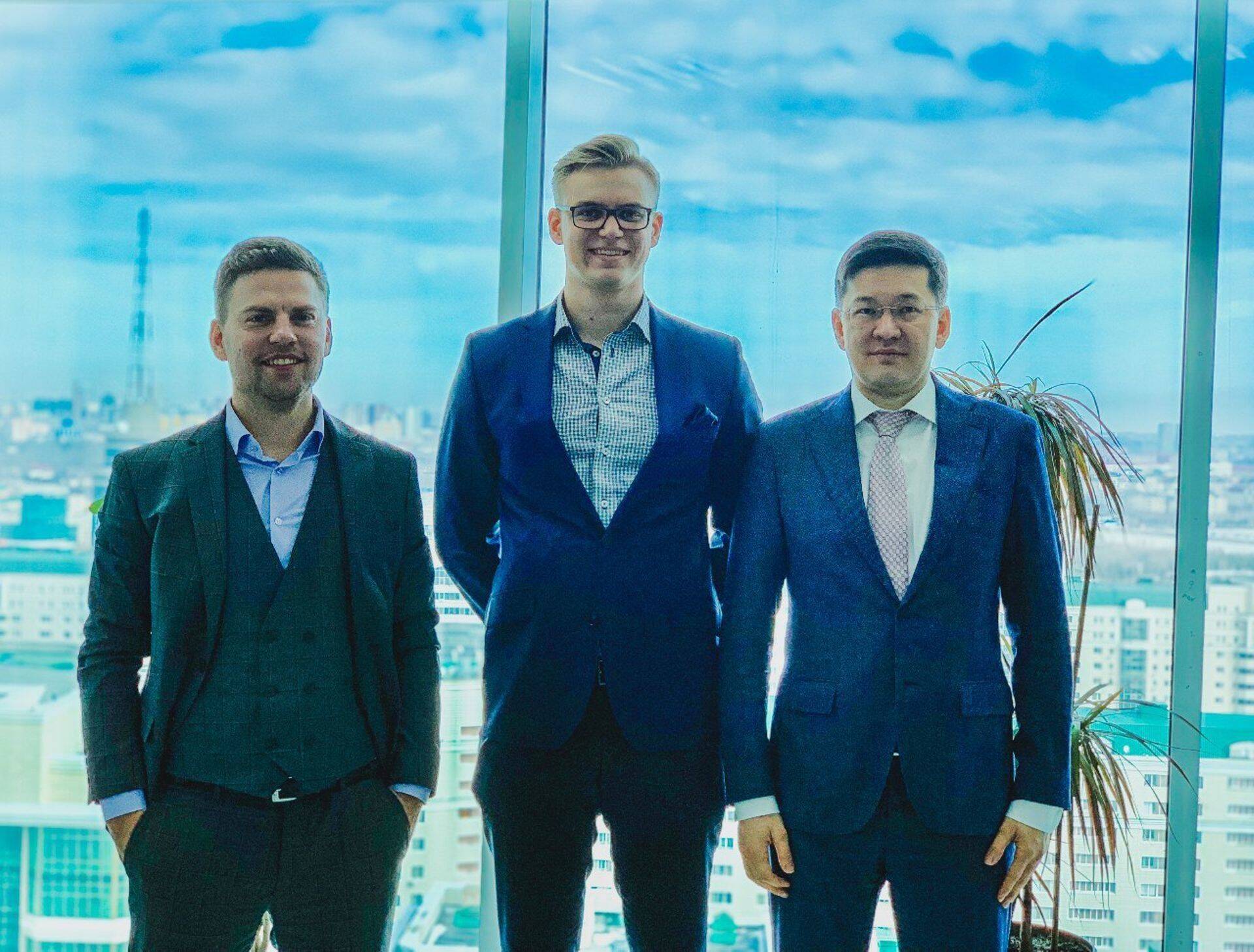 Директор по развитию Thorgate Янар Мерило (слева), руководитель международного партнерства Юрген Юргенсон, управляющий партнер компании Dasco Consulting Group Дармен Садвакасов