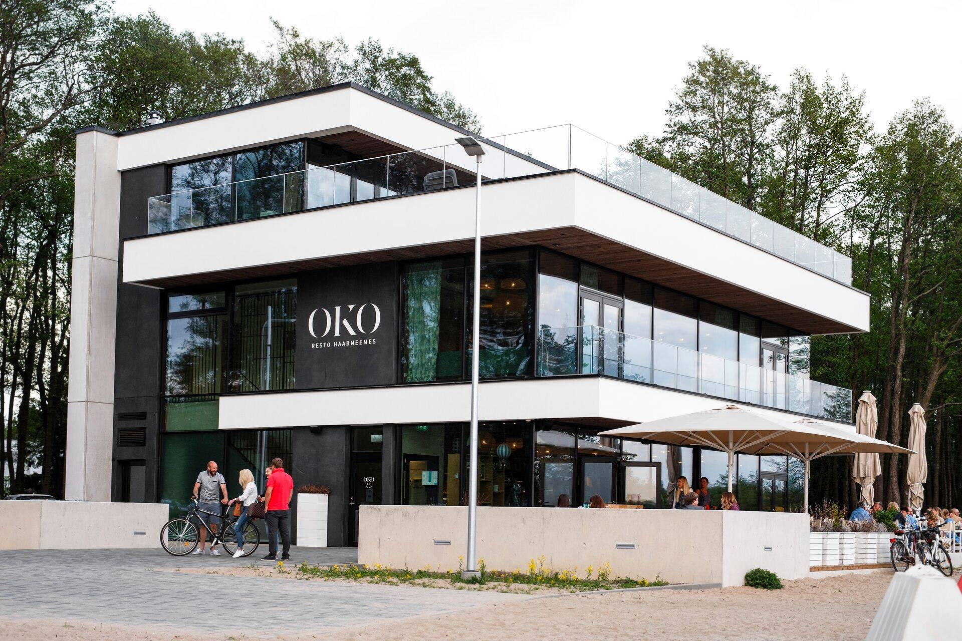 Restoran OKO uues asukohas Haabneeme rannas.