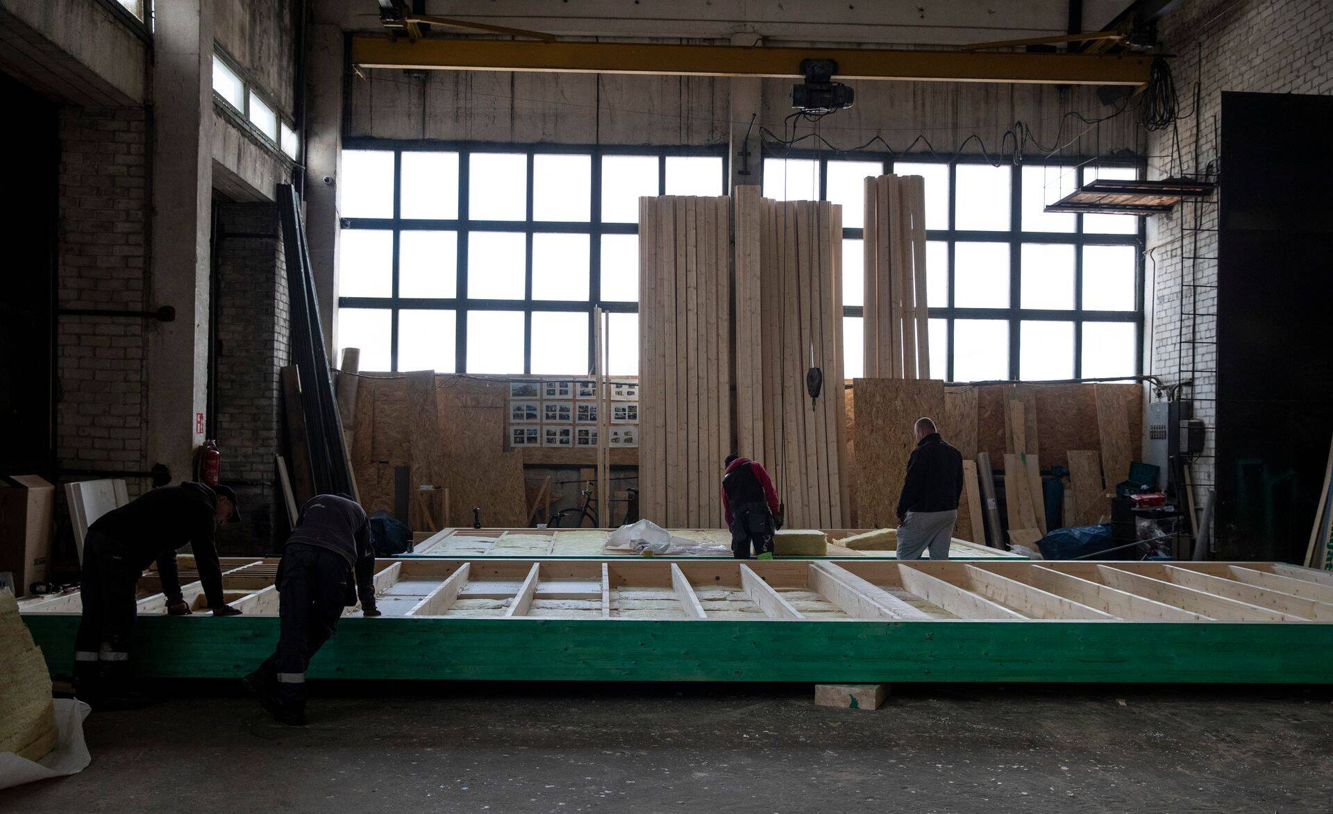 Pooleli on kahe maja ehitustööd.