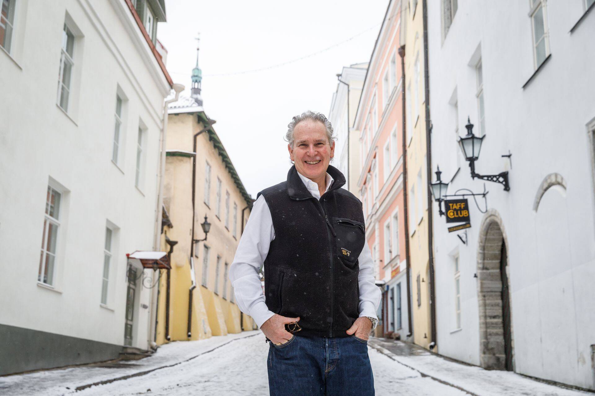 Kinnisvarakuningaks nimetataval Paul Oberschneideril on plaan, kuidas alanud majanduslangusest kasu lõigata.