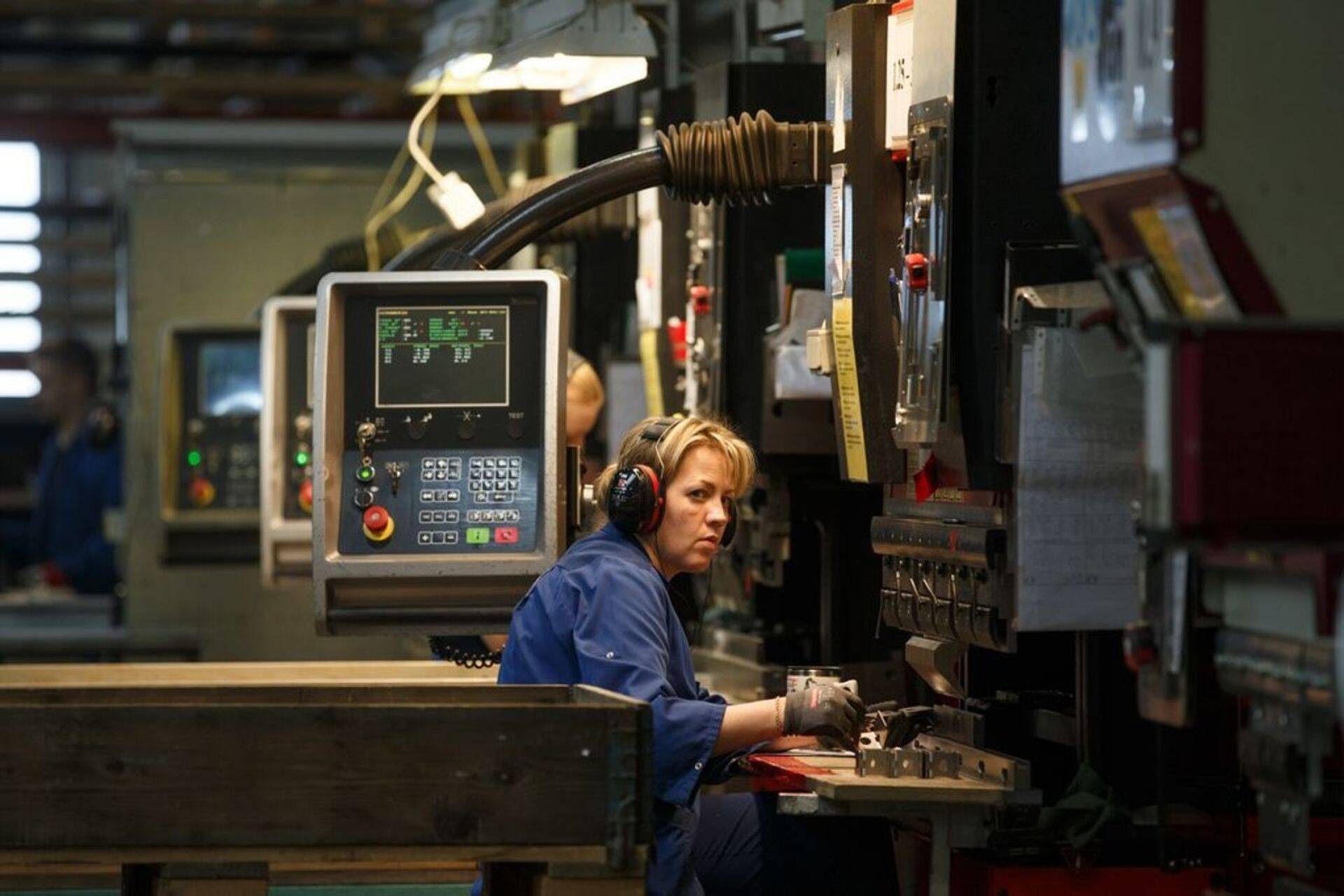 Palk kasvas pea kõigis sektorites.