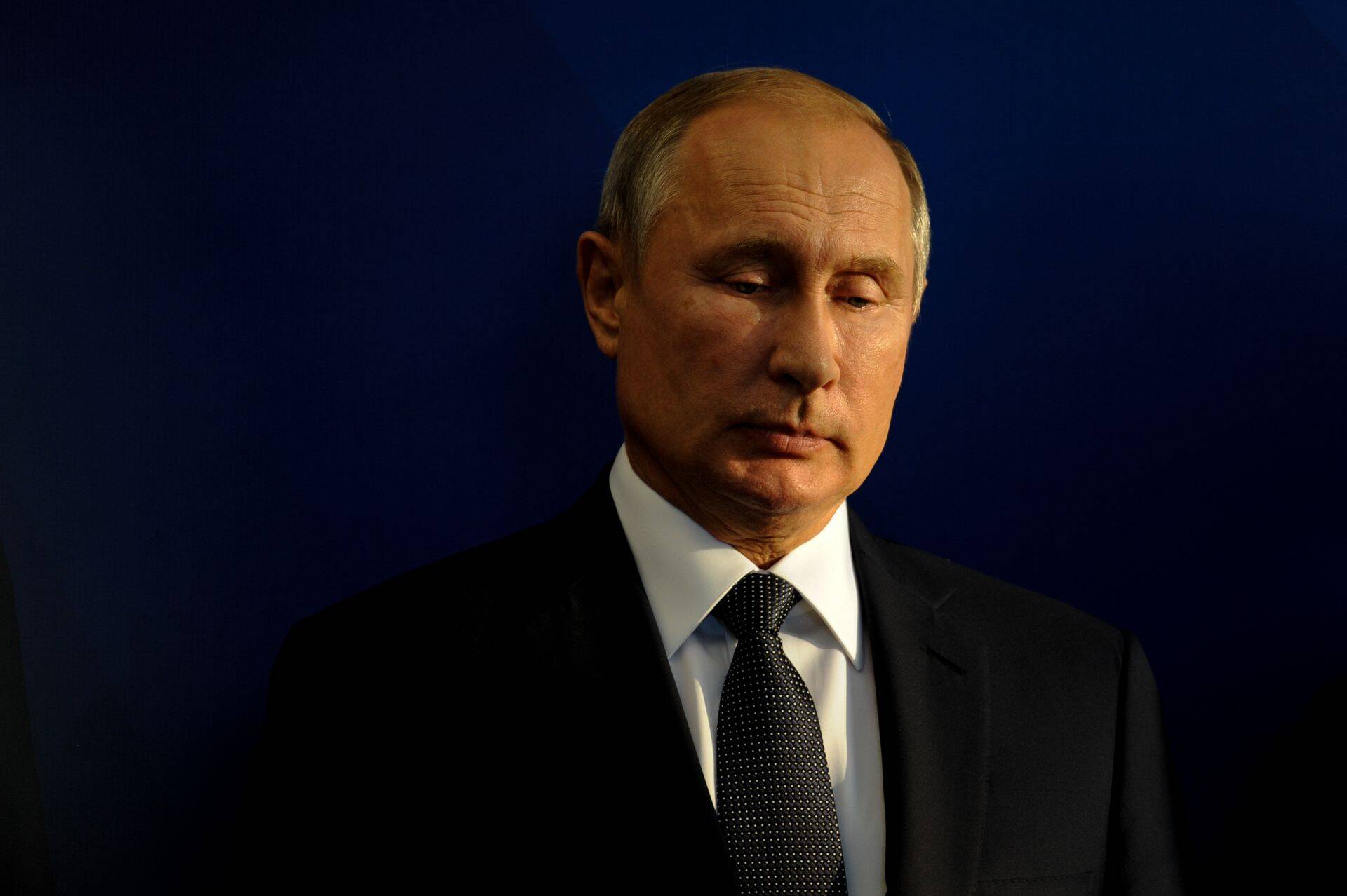 Президент России Владимир Путин выступил с обращением к россиянам, а также жителям ДНР, ЛНР, Херсонской и Запорожской областей Украины.