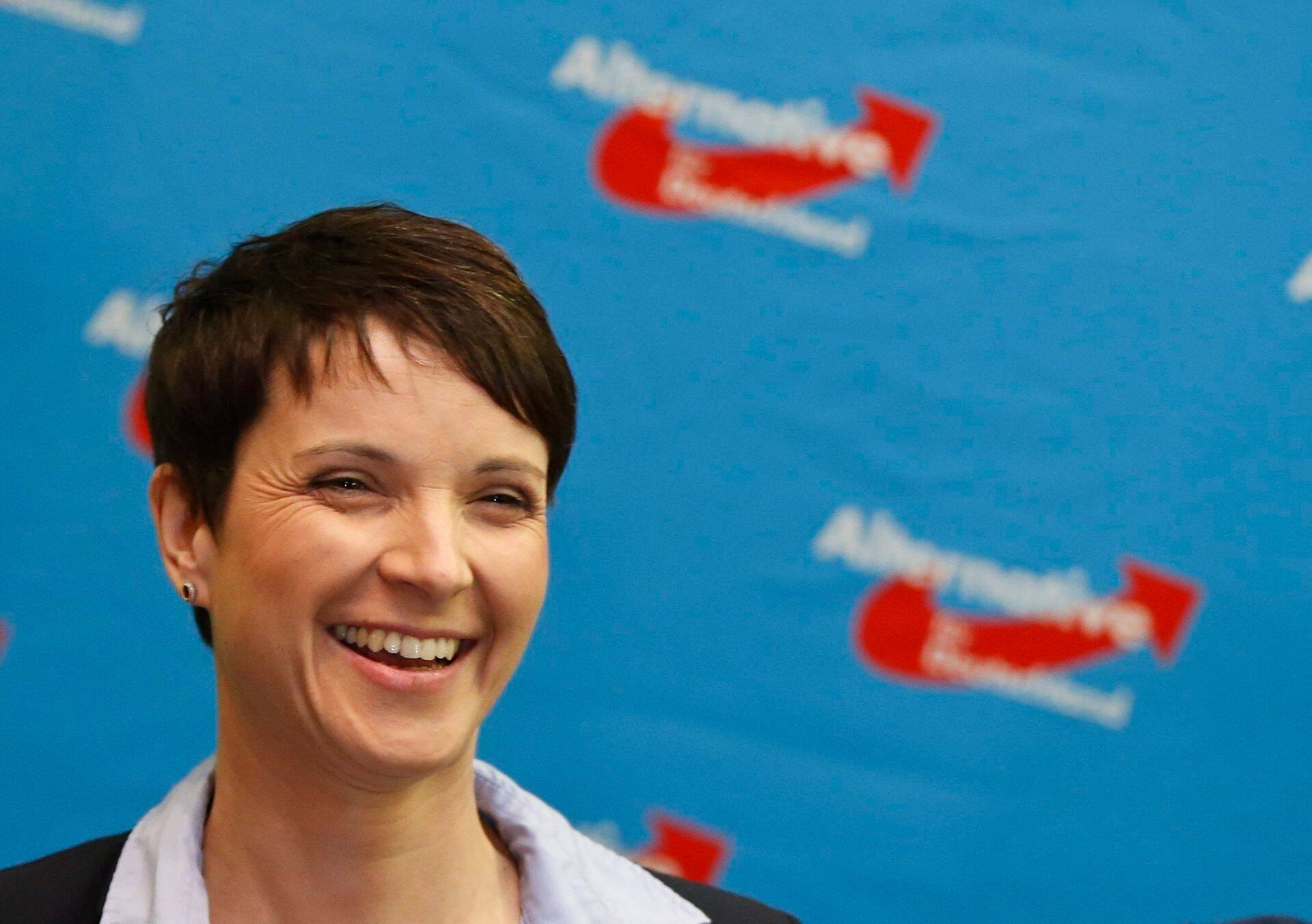 Saksamaa sisserände vastase partei AfD juht Frauke Petry pärast esimeste valimistulemuste selgumist