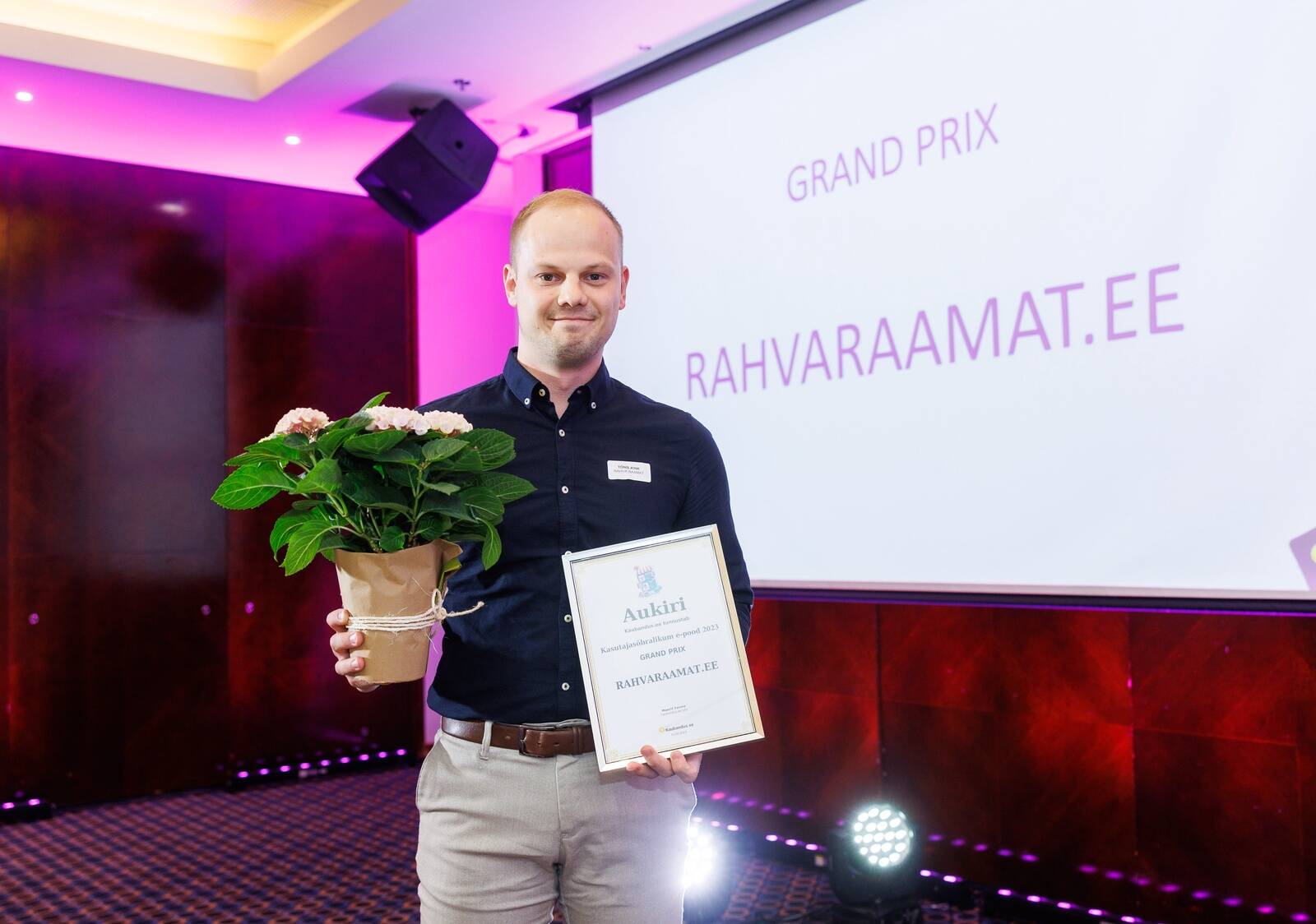 Eesti kõige kasutajasõbraliku e-pood 2023 Grand Prix võitja Rahvaraamat.ee