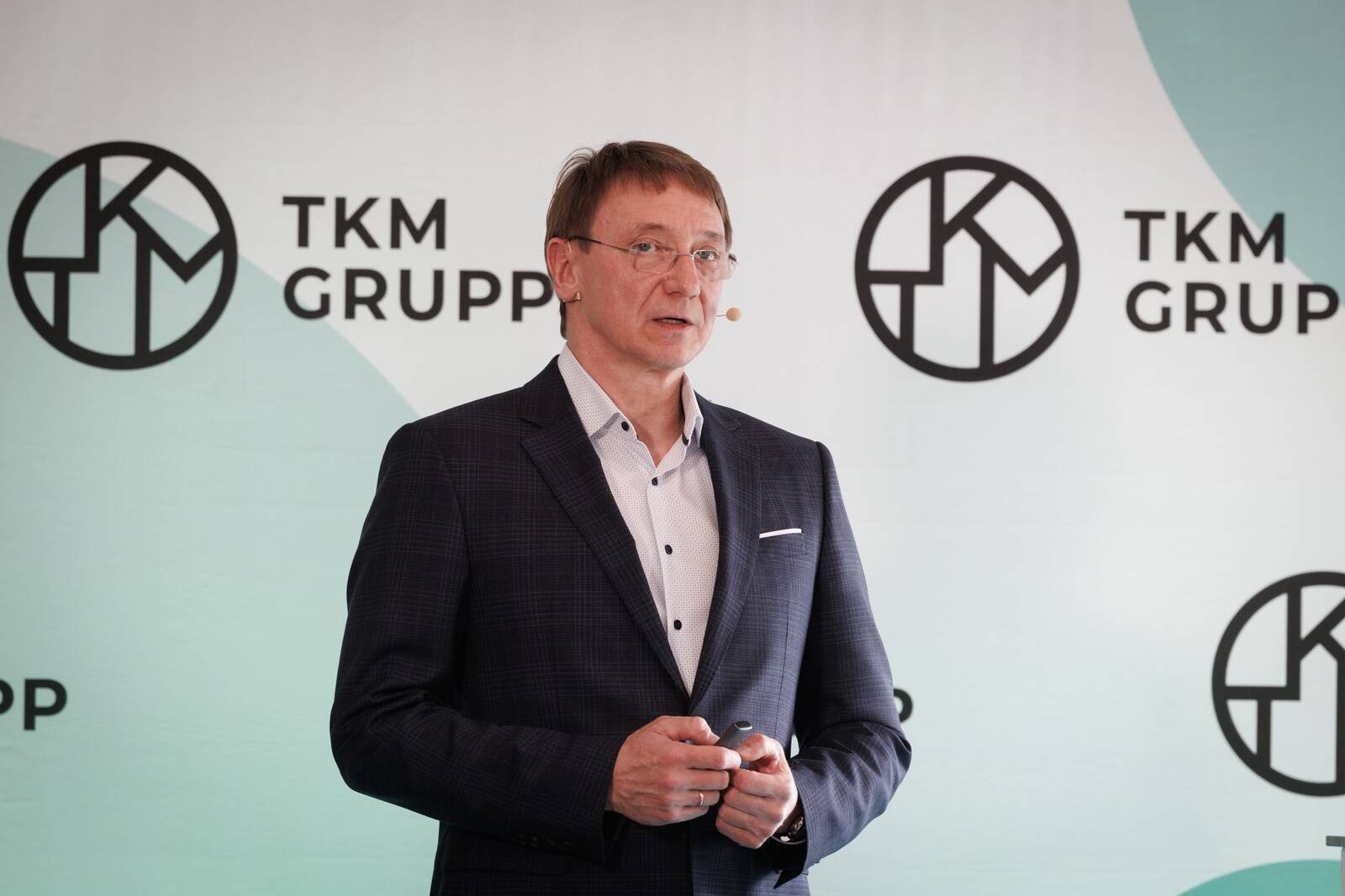 TKM Grupi juhatuse esimees Raul Puusepp tunnistas börsiteates, et pikaajaline jaekaubanduse langus on ettevõtte tulemustele mõju avaldanud.
