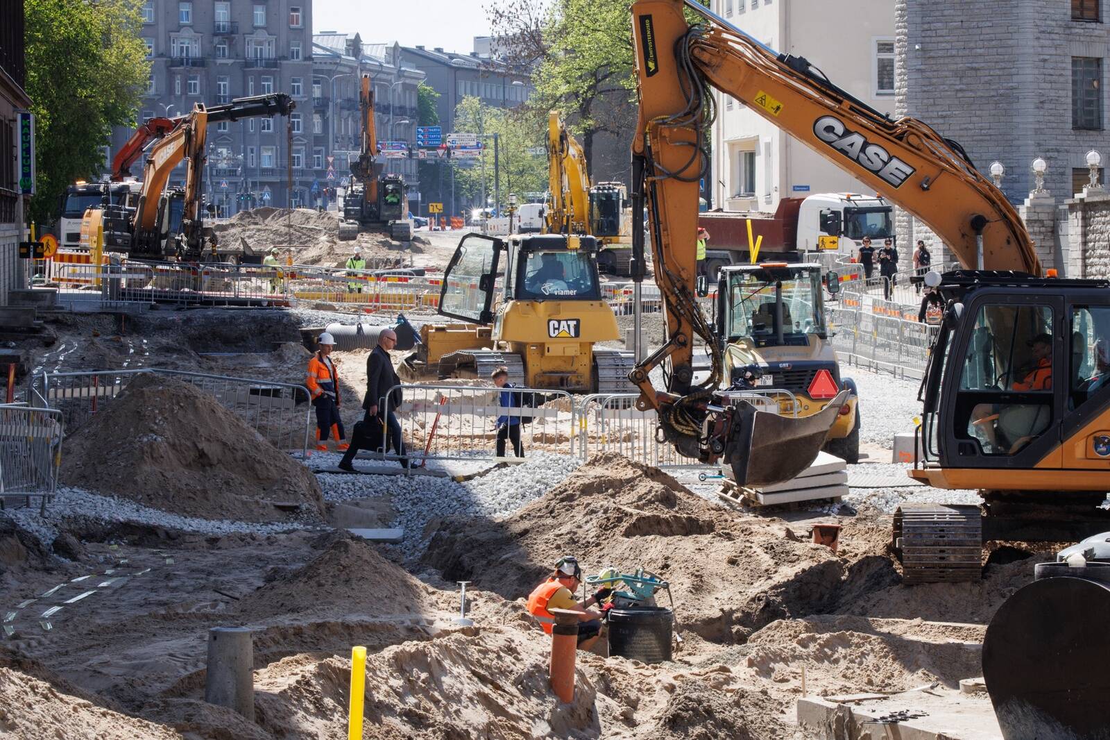 Trammitee ehitustöö on toonud kaasa ka ümberkorraldusi liikluses.