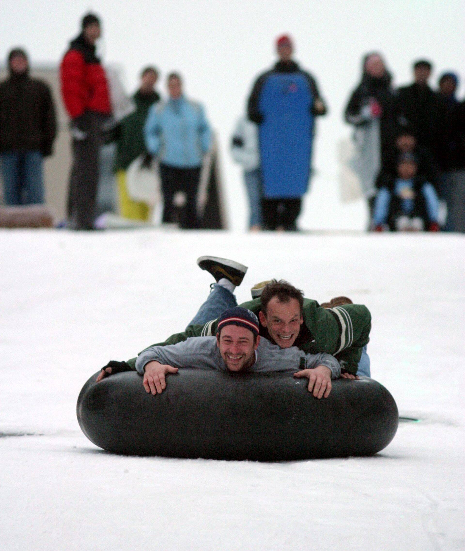 Kelgutajad Wall Streeti tabanud lumetormist viimast võtmas.