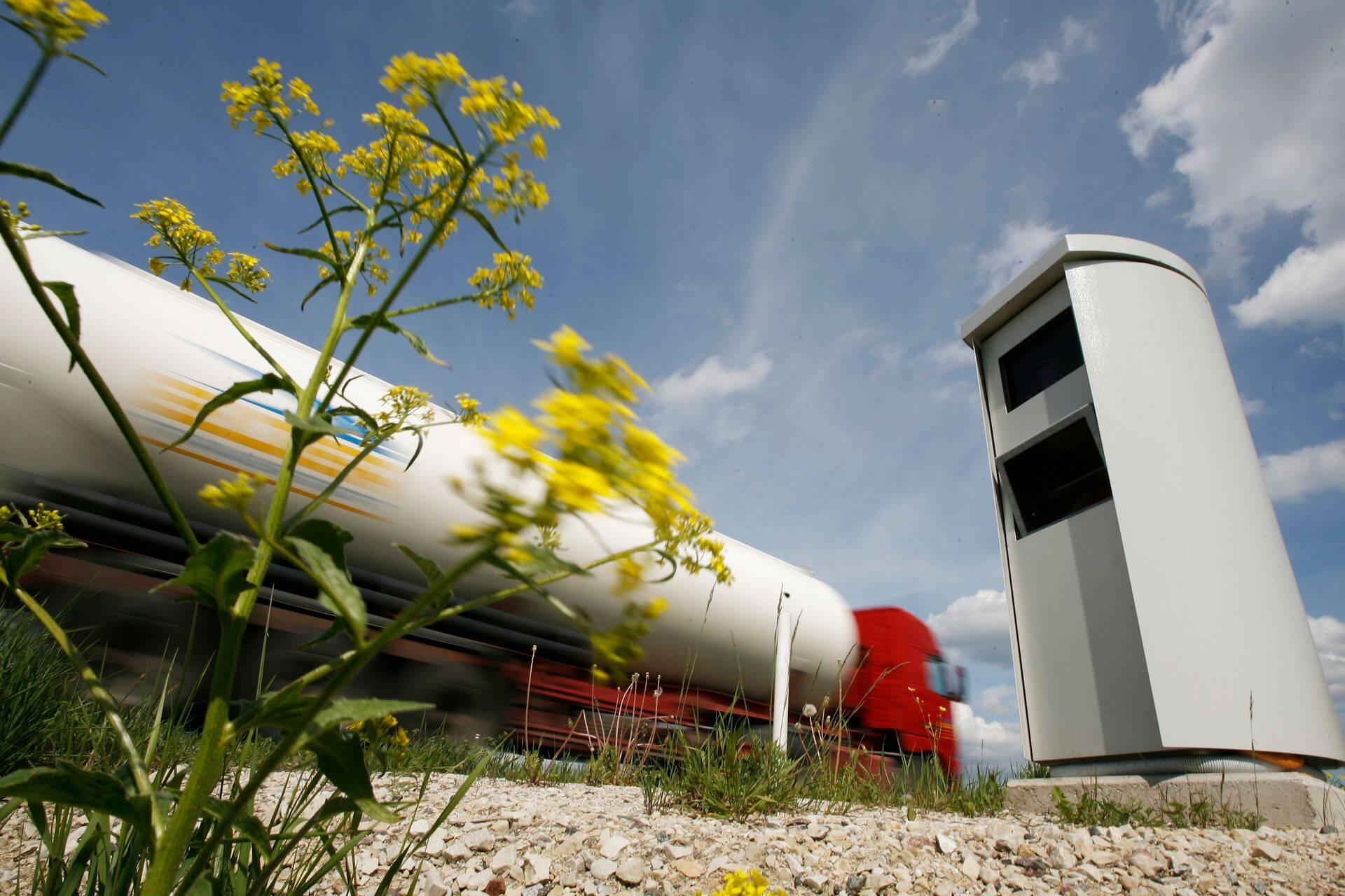 Kiiruskaamera Tartu maanteel.