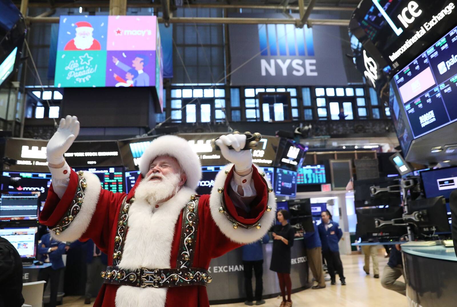 Šogad Ziemassvētku vecīša šķietami nestais nosacīti tradicionālais akciju cenu pieaugums  gan ir izpalicis.
