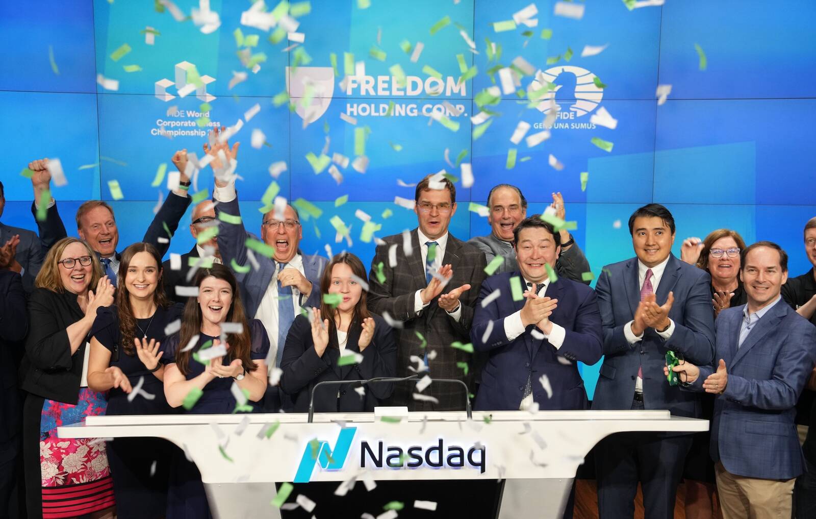 Nasdaqi kellahelin, mida andis Freedom Holding Corp. selle aasta 14. juunil ehk samal päeval, kui ettevõte kuulutas välja oma 2024. aasta majandusaasta rekordilised finantstulemused, märkis Freedom Holding Corp.’i saabuvat viiendat aastapäeva Nasdaqi börsil noteerimisest.