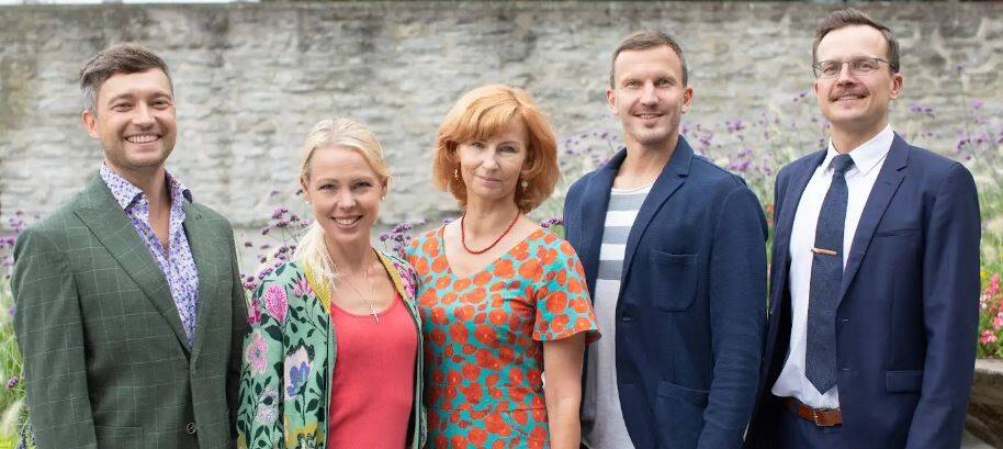 Fotol vasakult Eno-Martin Lotman, Kristina Isand, Kristel Ehala-Aleksejev, Henri Kaljumäe ja Taavi Tillmann.
