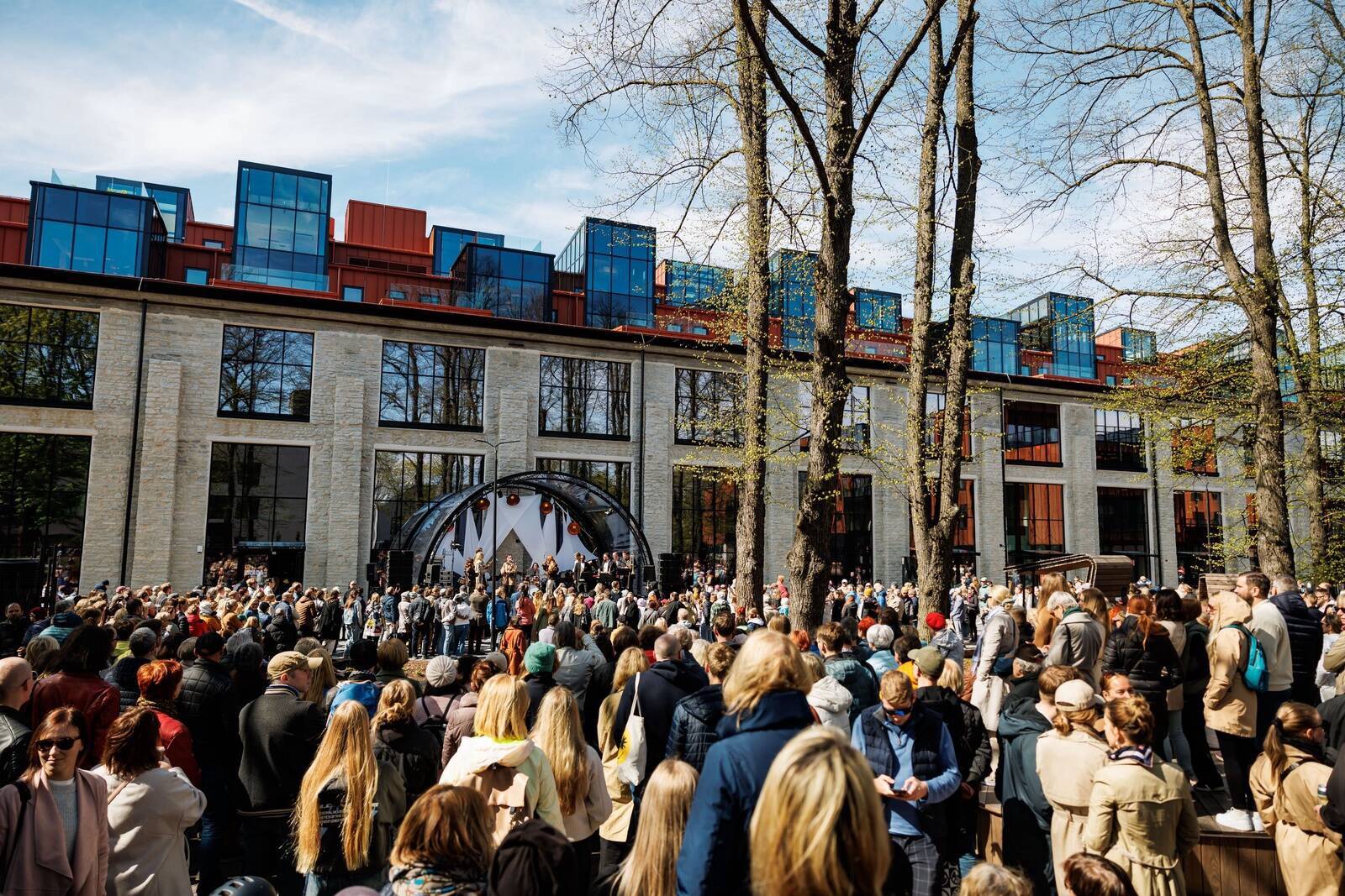 Park avati pea aasta eest. Kvartalile lisab isikupära Franz Krulli ajalooline tööstuspärand.