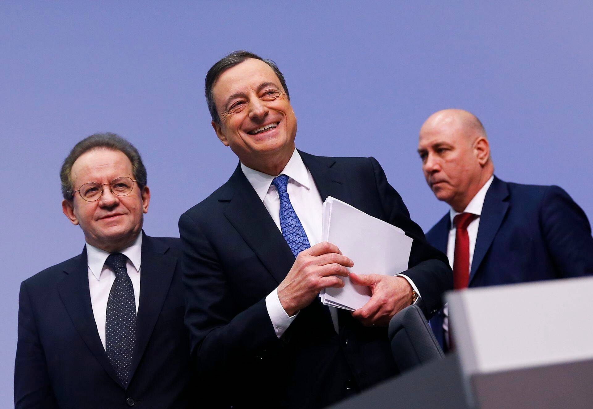 Euroopa keskpanga juht Mario Draghi ja asepresident Vitor Constancio.