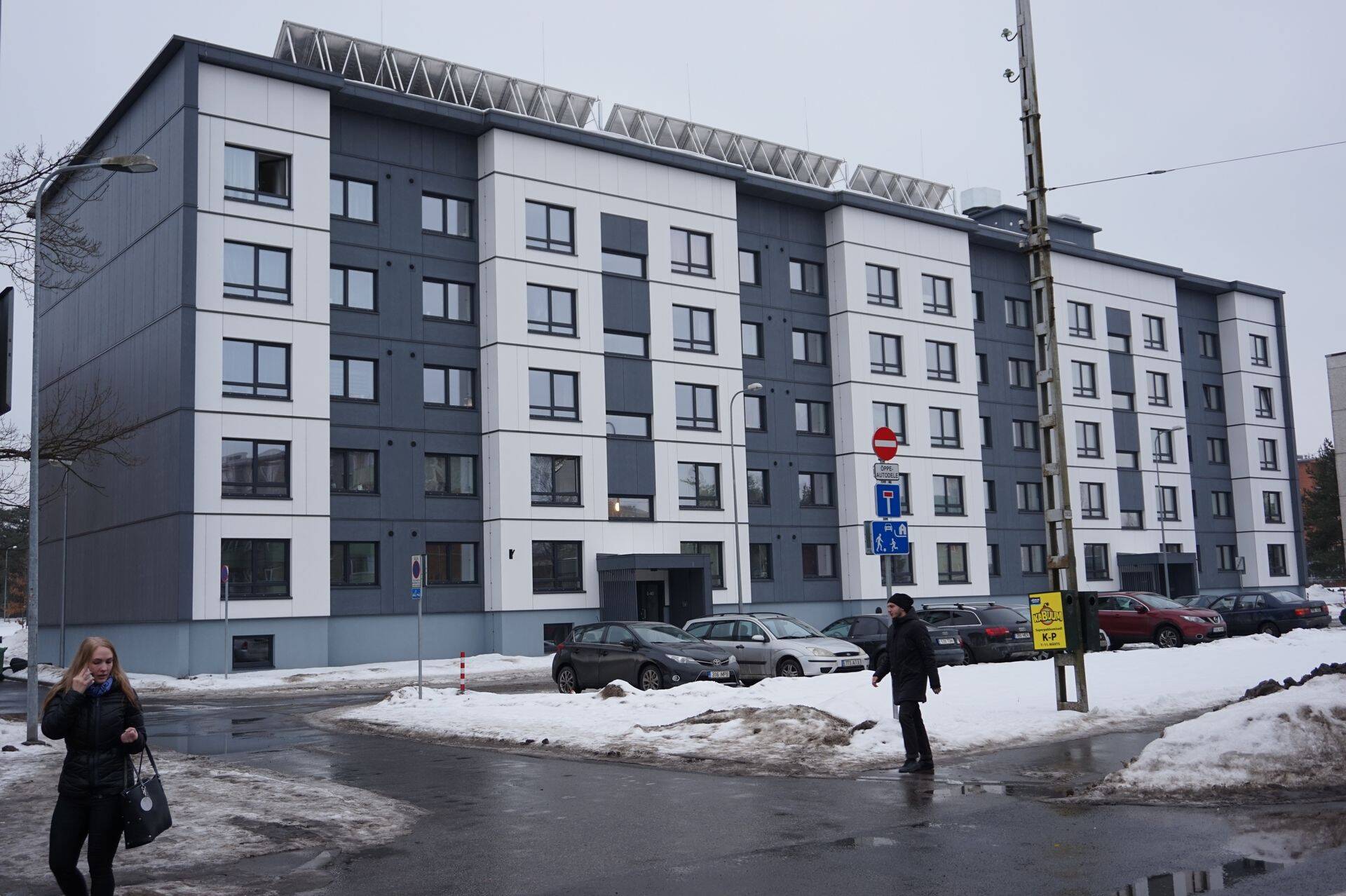 Mateki paneelisega kaetud Akadeemia tee 5a korterelamu