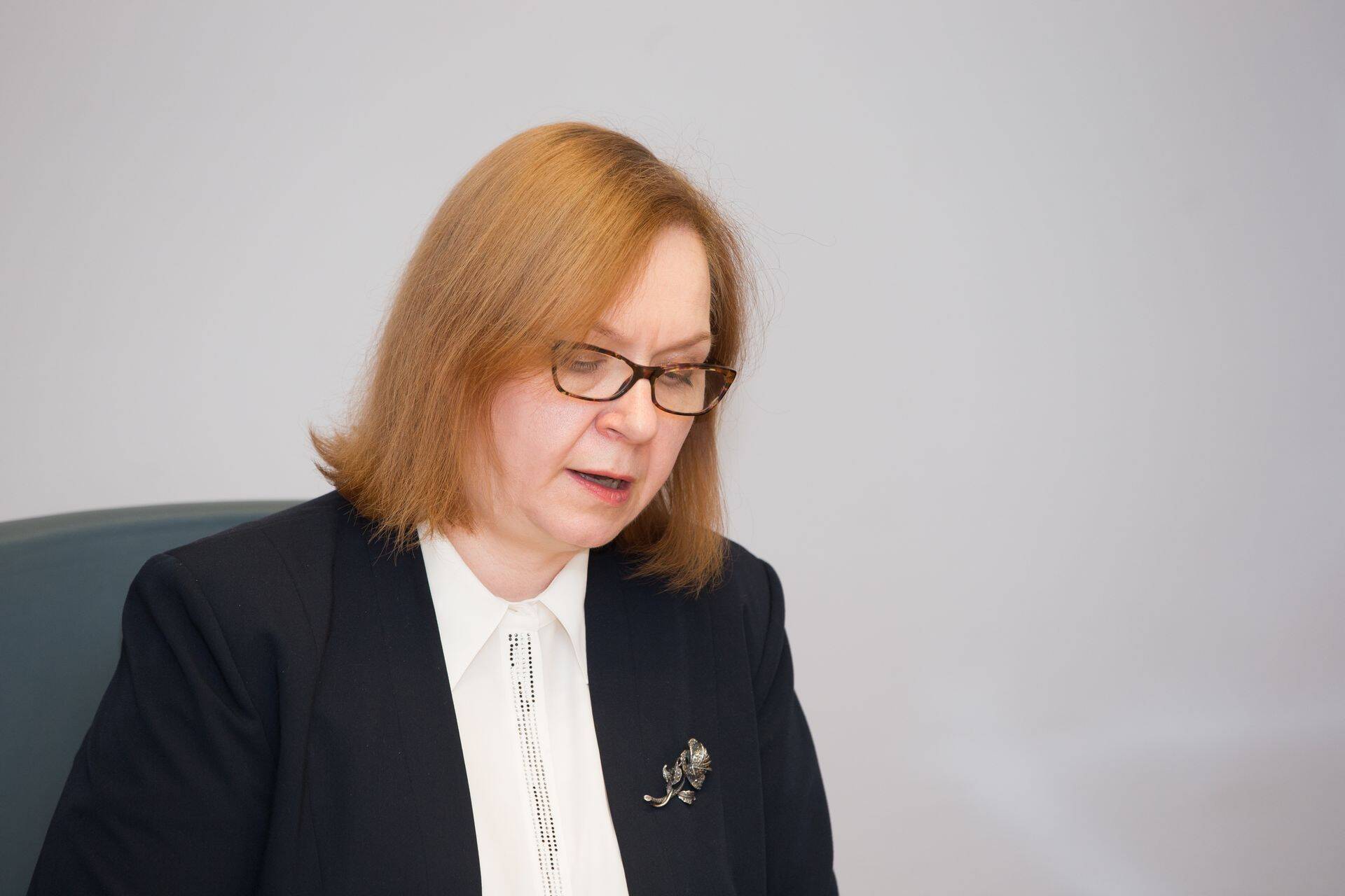 Rahandusminister Maris Lauri ei tahtnud täna Kreeka valimisvõidu võimalikest tagajärgedest Euroopa Liidule pikemalt rääkida.