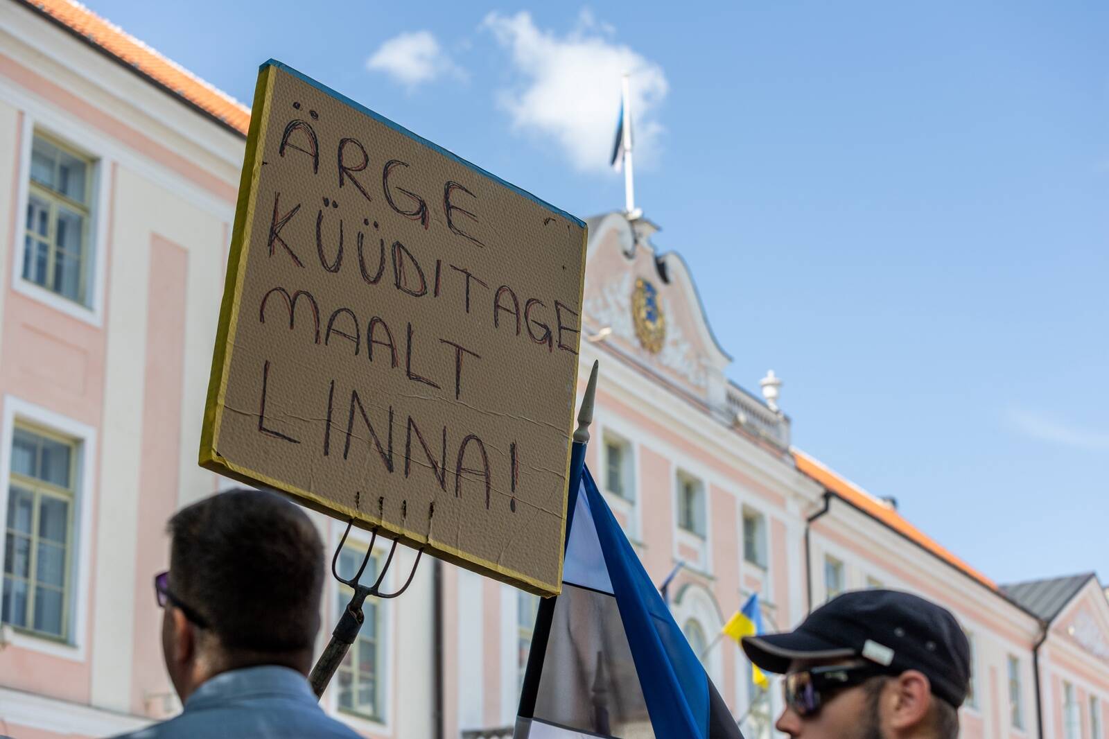 Maaomanikud nõudsid Toompeal õiglasi hüvitisi.