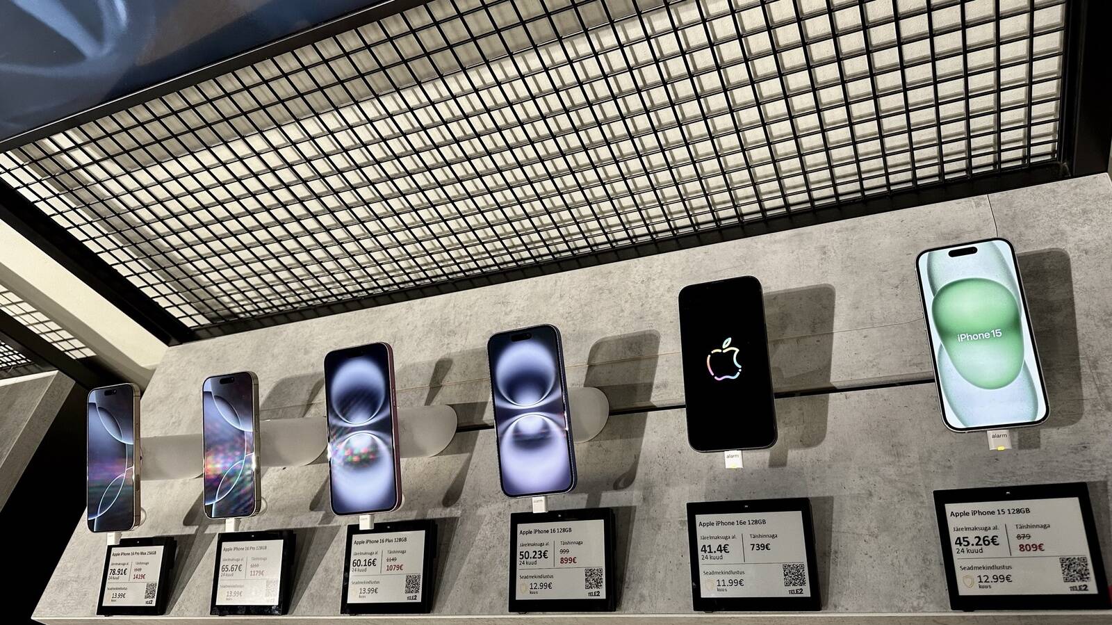 ESLi lahendused aitavad Tele2 poodides muu hulgas näiteks ka kampaaniatooteid esile tõsta.