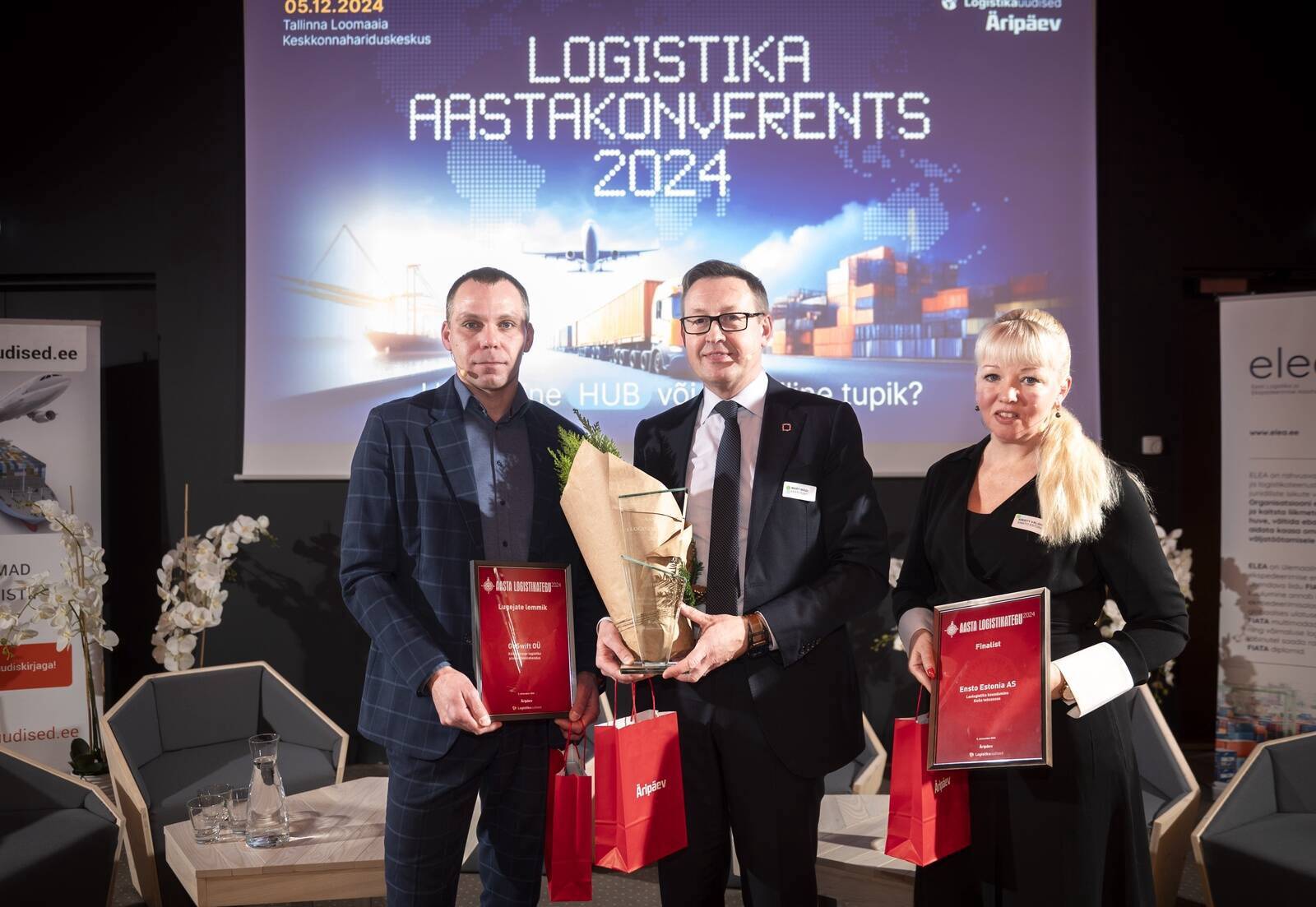 Aasta logistikateo finalistid eelmisel logistika aastakonverentsi. Toona tuli võitjaks Eesti Post om Kaunase logistikakeskusega.