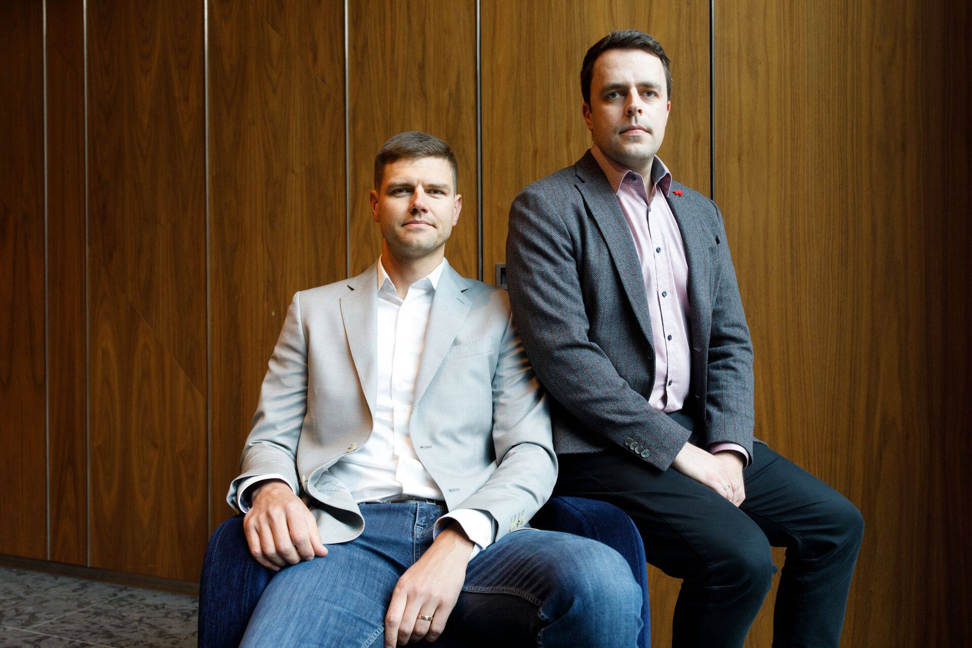 Reio Orasmäe ja Mart Viilipus on Grab2Go kaasasutajad, kelle siht on viia äri septembris alternatiivbörsile. Selleks kannustab ühelt poolt saavutusvajadus, teisalt on juba kaasatud klient, kellel on omad soovid. Ja nagu ikka tehnoloogiaettevõtetel kombeks – kõike oli juba eile vaja.