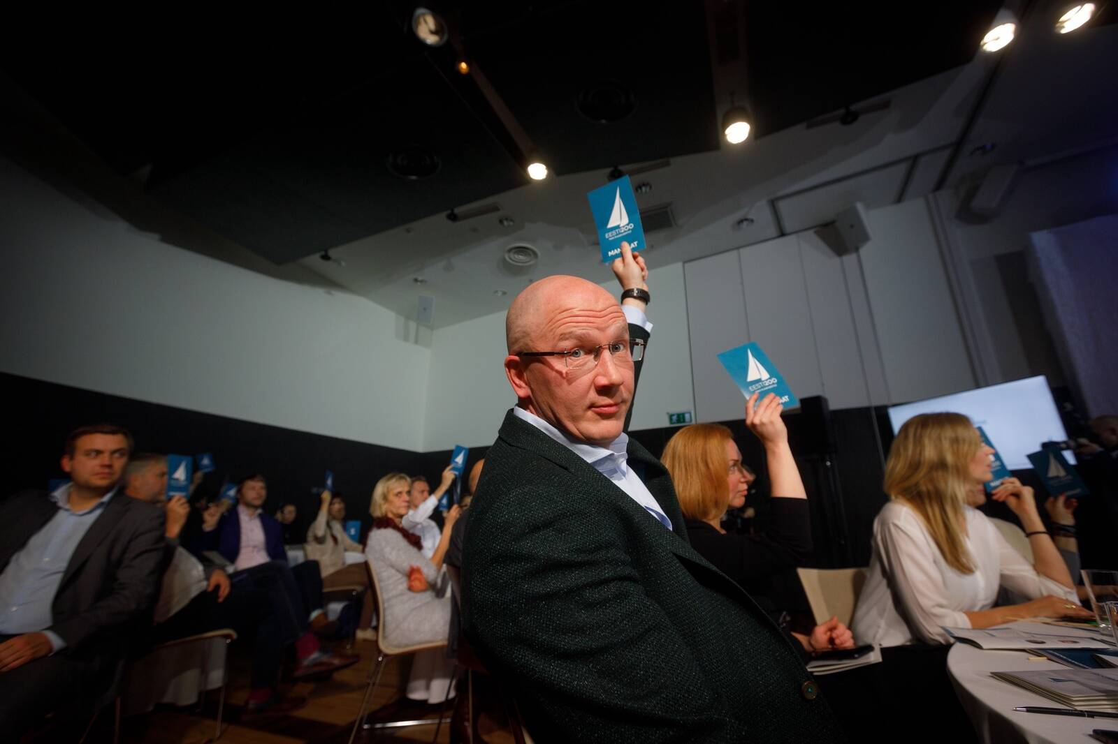 Nortali juht Priit Alamäe Eesti 200 asutamiskoosolekul. Kuus aastat hiljem on ettevõtte ja partei suhe tekitanud usalduskriisi.