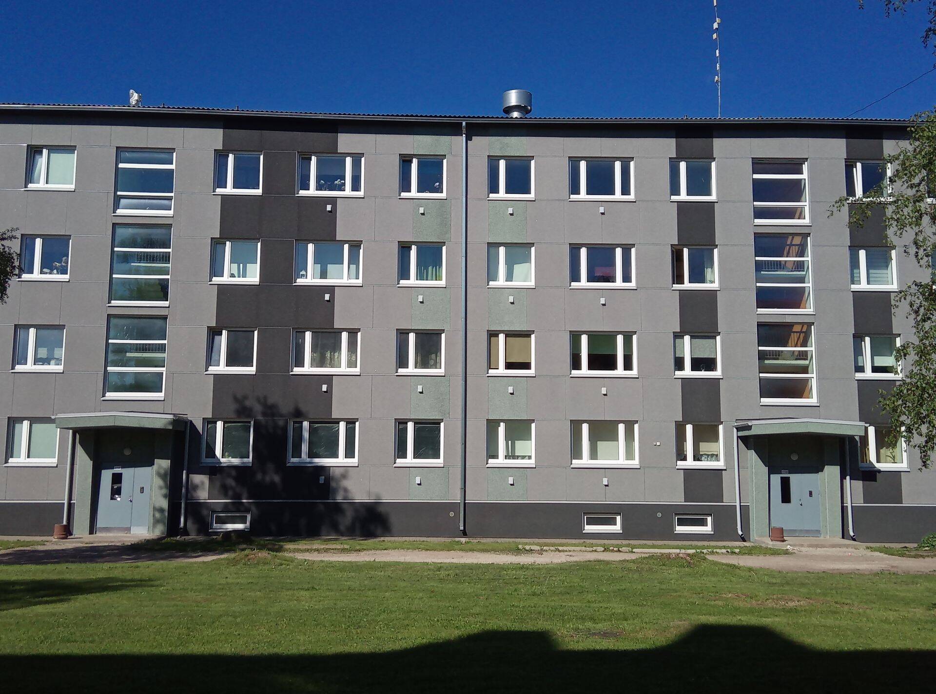 Kortermaja Rakveres, Lennuki tänaval.