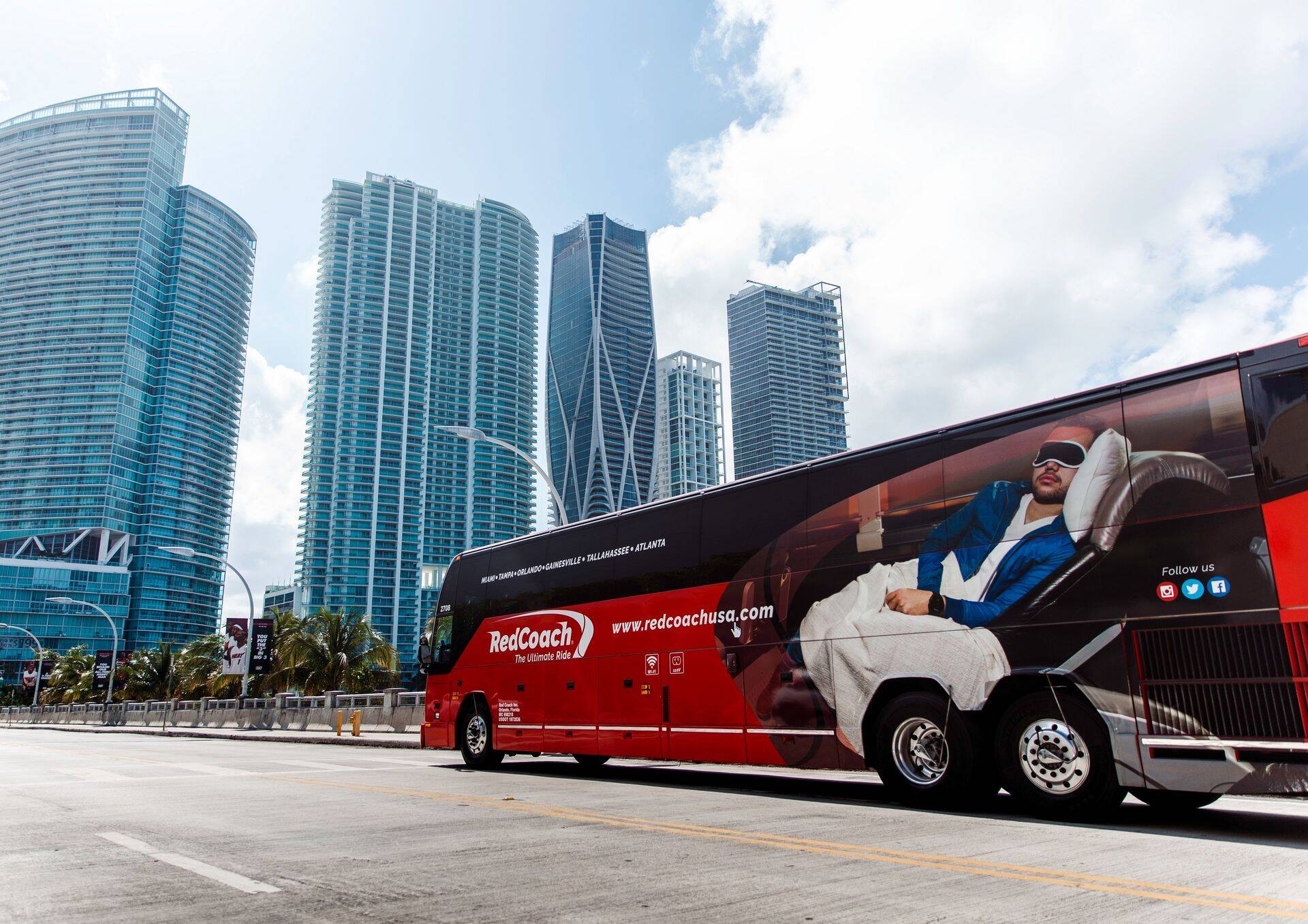 2010. aastal Floridas asutatud RedCoachi missioon on kujundada ümber arusaamine bussireisimisest.