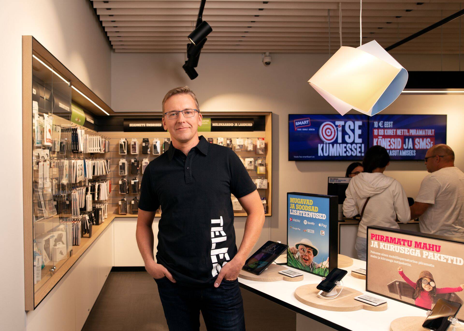 "On suur hulk omavalitsusi, kes üleüldse hankeid ei tee, kes aegade algusest on olnud juba Telia kliendid," ütles Tele2 müügidirektor Aare Uusjärv.