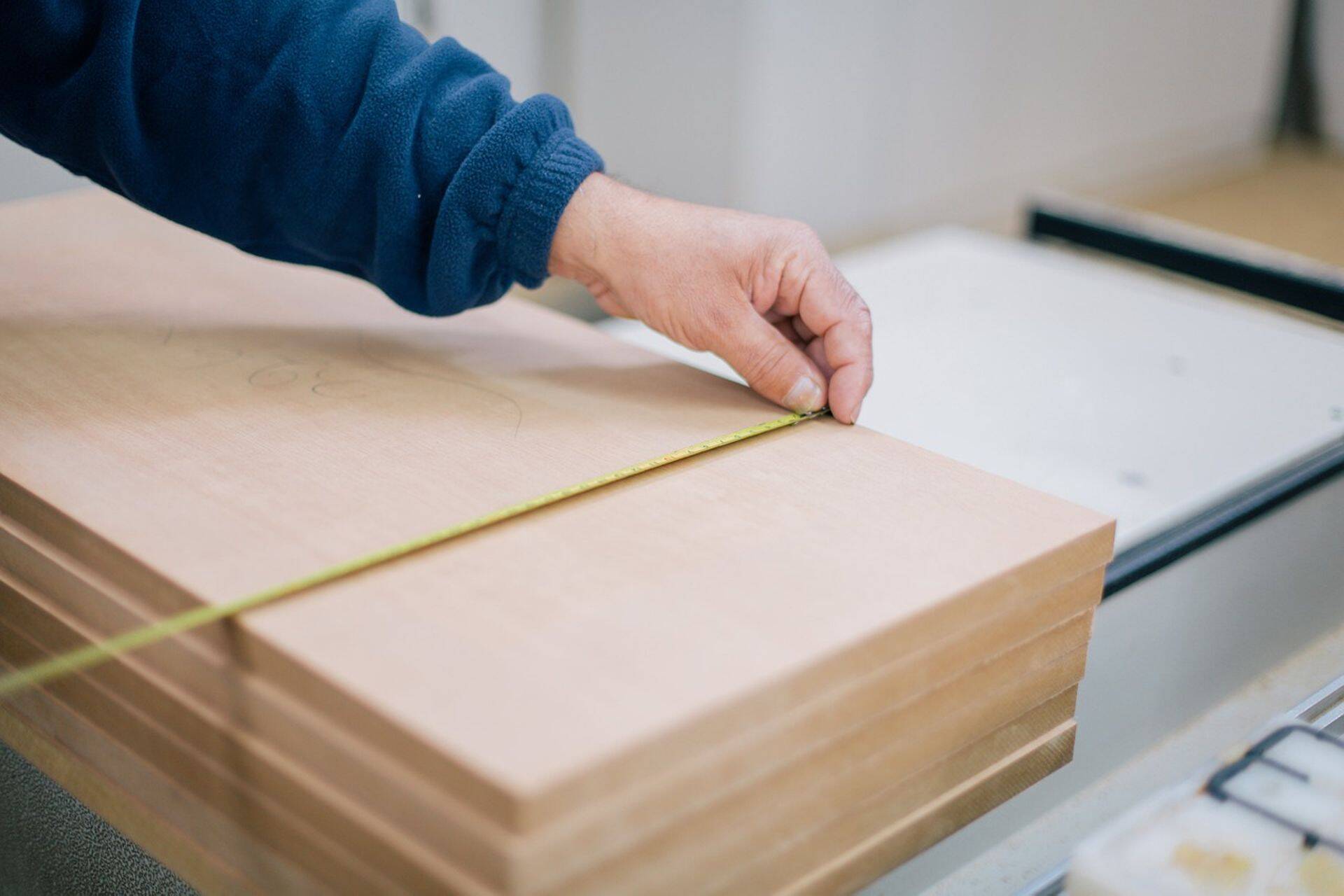 Vastupidist mõju avaldas hindade langus puidutöötlemises ja puittoodete ning elektrienergia tootmises.