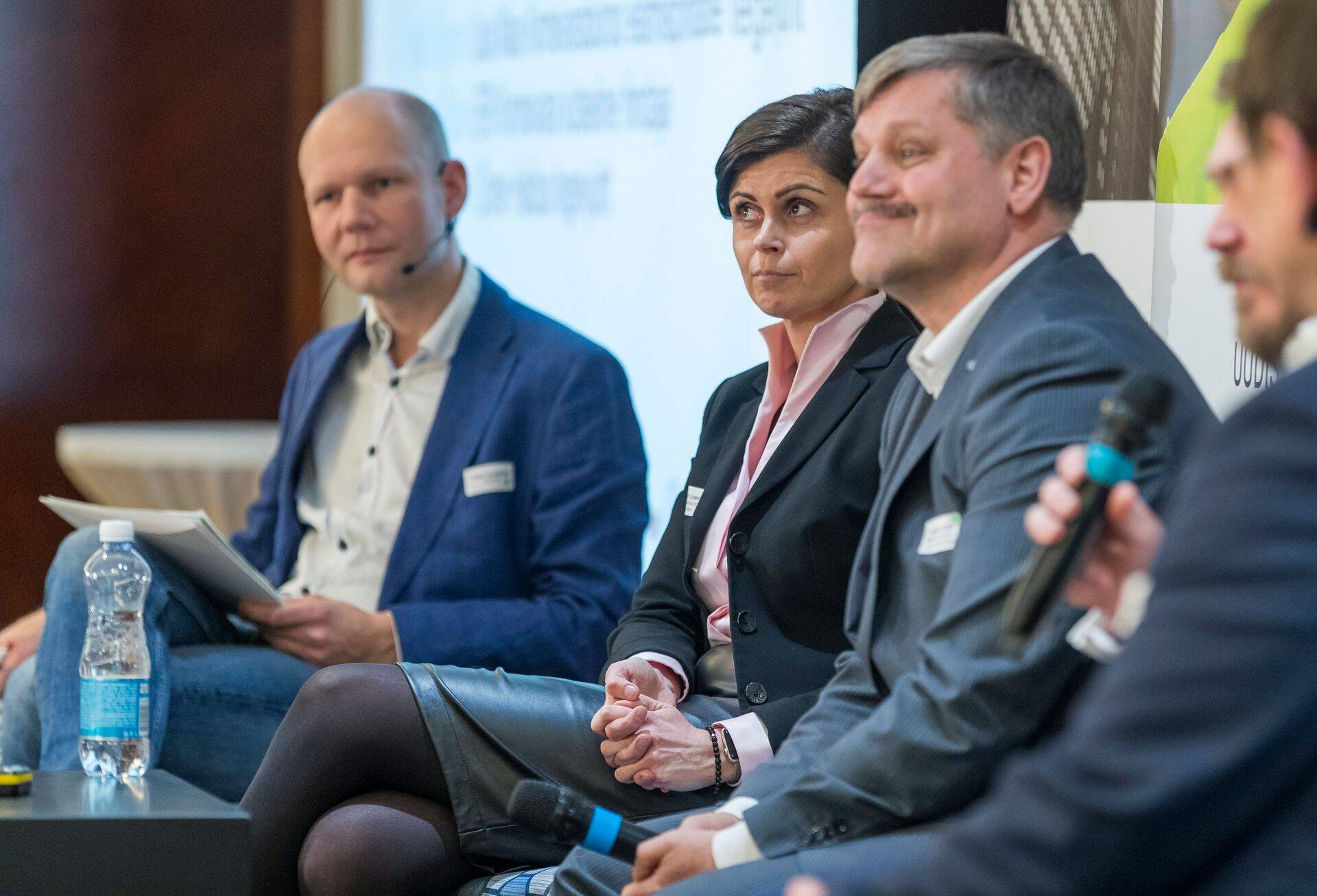 Hetk Tõnu Toompargi juhitud aruteluringist.